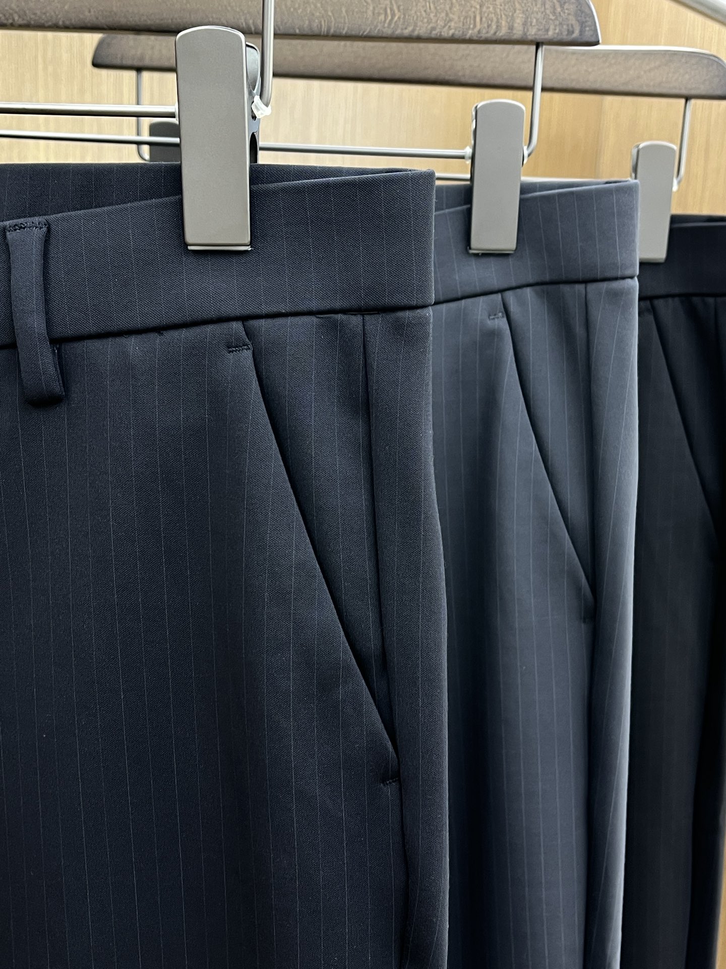 秋冬 FG🔥🔥ss秋冬新品，官网同步有售，男士高端商务休闲西裤，高端进口面料，带弹力，后面采用硅胶字母压