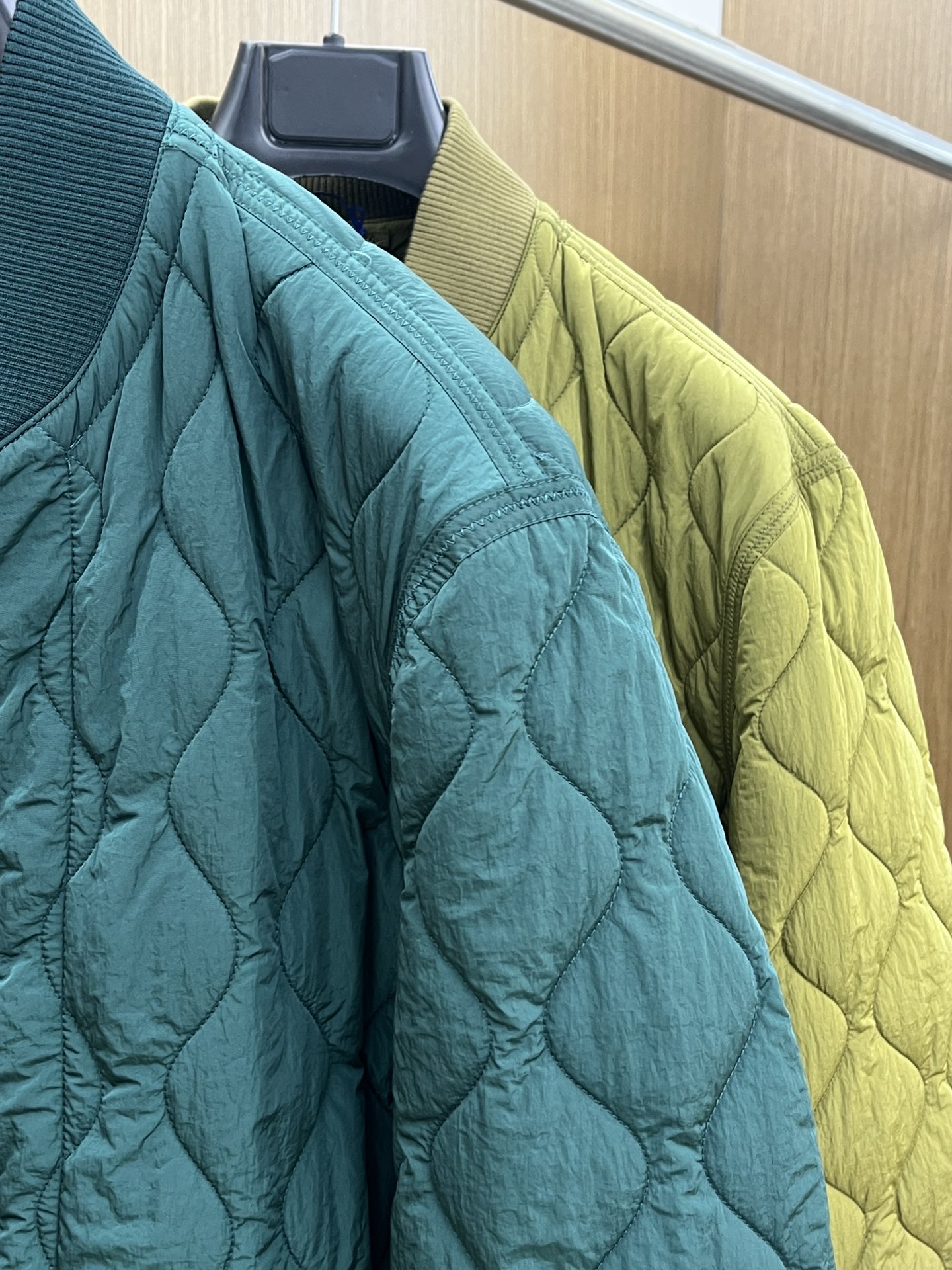 秋冬 BBR 🔥秋冬BURBERRY王牌货品 男女同款夹克棉服 薄厚适中 复古的时髦 永远都不褪流行 上