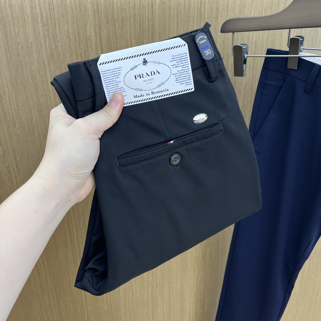 NO:492697,Autumn and Winter PD 1955ss Autumn and Winter new products, available simultaneously on the official website, men's high-end business casual trousers, high-end imported fabric, with elasticity, silicone letter pressing on the back, five combinations, that is, classic and fashionable, combined tailor, the upper body effect is unrestrained, comfortable and breathable fax number 30-3837,,alexander wang19860909秋冬 PD 1955ss秋冬新品,官网同步有售,男士高端商务休闲西裤,高端进口面料,带弹力,后面采用硅胶字母压胶,五搭配,即经典又时尚,合体裁缝,上身效果无约束感 ,舒适透气fax 码数30-3837,,alexander wang,Men's clothing