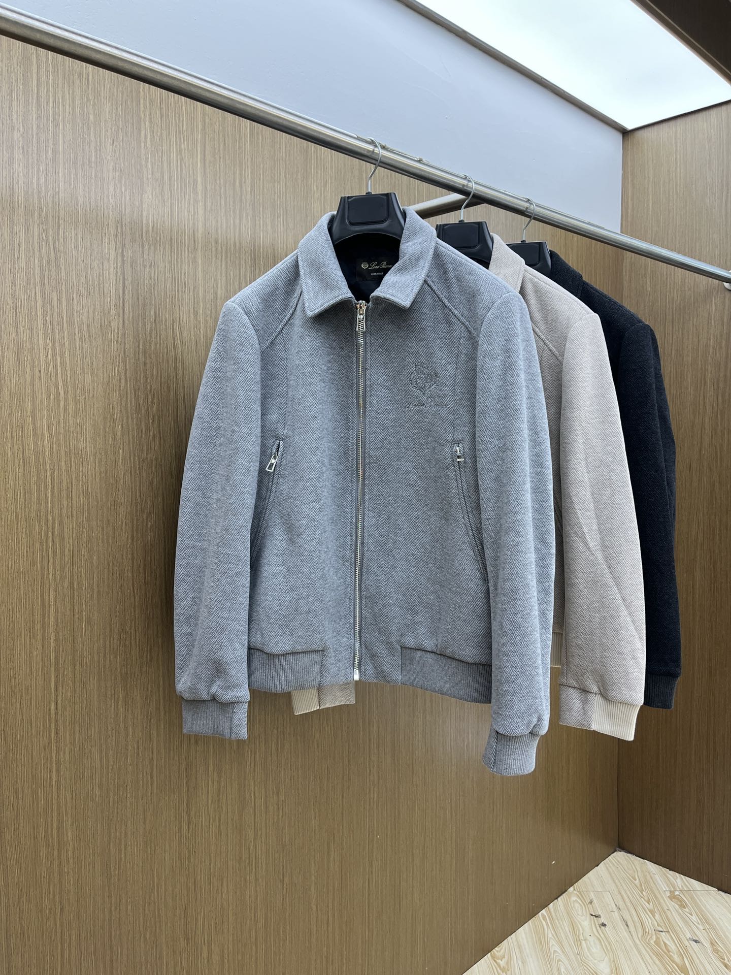 秋冬 lP🆕🔥秋冬新款老钱风羊毛夹克外套 两侧斜插袋、领口、袖口、下摆部分拼接配色羊毛针织罗纹 选用进口