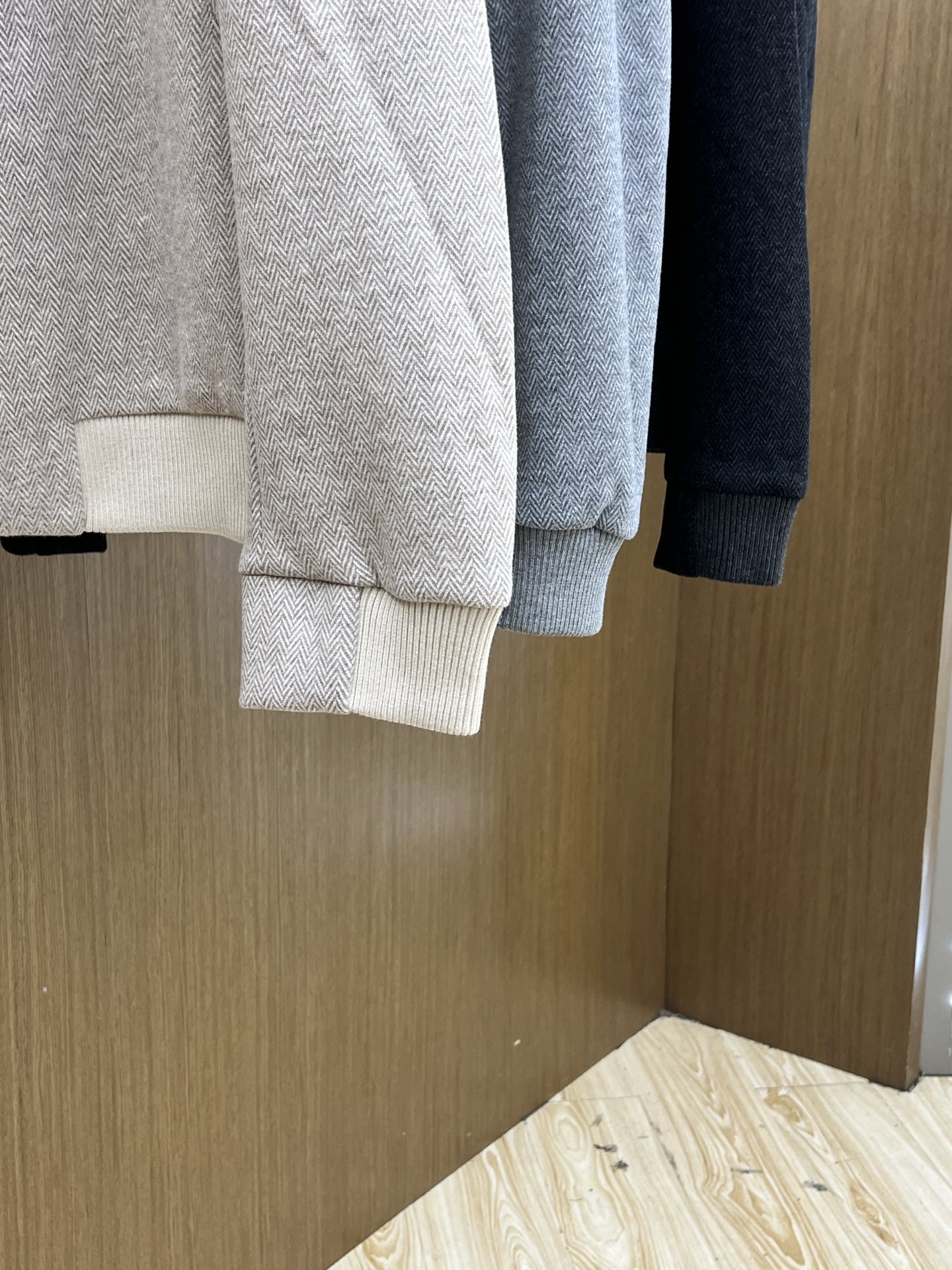 秋冬 lP🆕🔥秋冬新款老钱风羊毛夹克外套 两侧斜插袋、领口、袖口、下摆部分拼接配色羊毛针织罗纹 选用进口