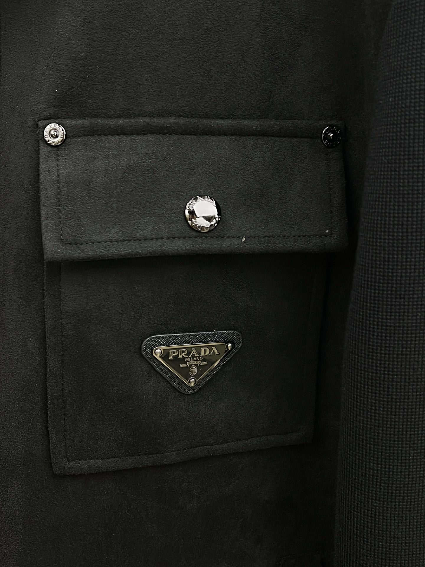 秋冬 PD🔥秋冬独家专供最新时尚秋冬夹克 经典设计感与颜值爆棚的外套，品质更是无法挑剔品控可以直接入手，