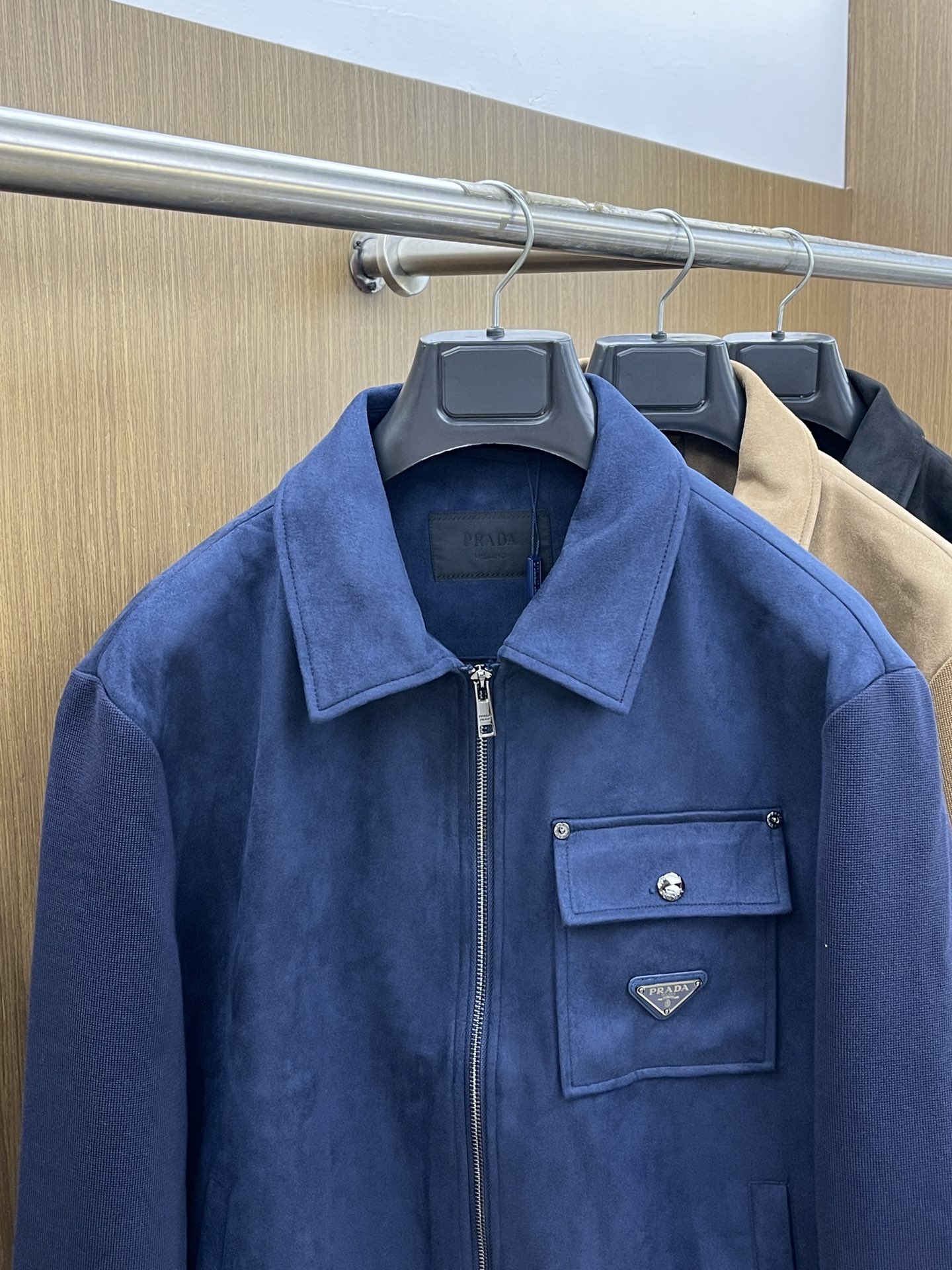 秋冬 PD🔥秋冬独家专供最新时尚秋冬夹克 经典设计感与颜值爆棚的外套，品质更是无法挑剔品控可以直接入手，