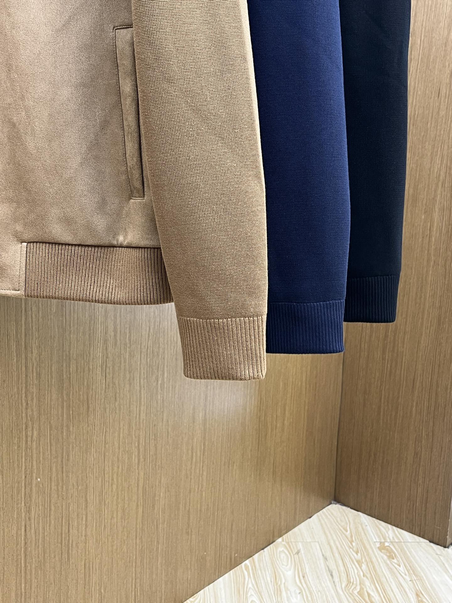 秋冬 PD🔥秋冬独家专供最新时尚秋冬夹克 经典设计感与颜值爆棚的外套，品质更是无法挑剔品控可以直接入手，