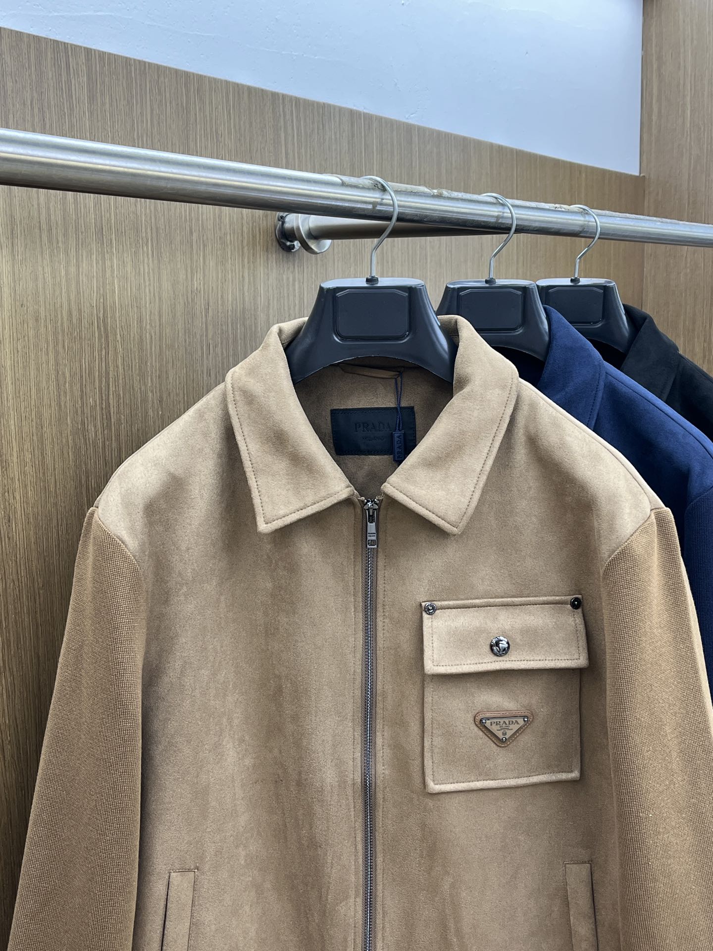 秋冬 PD🔥秋冬独家专供最新时尚秋冬夹克 经典设计感与颜值爆棚的外套，品质更是无法挑剔品控可以直接入手，