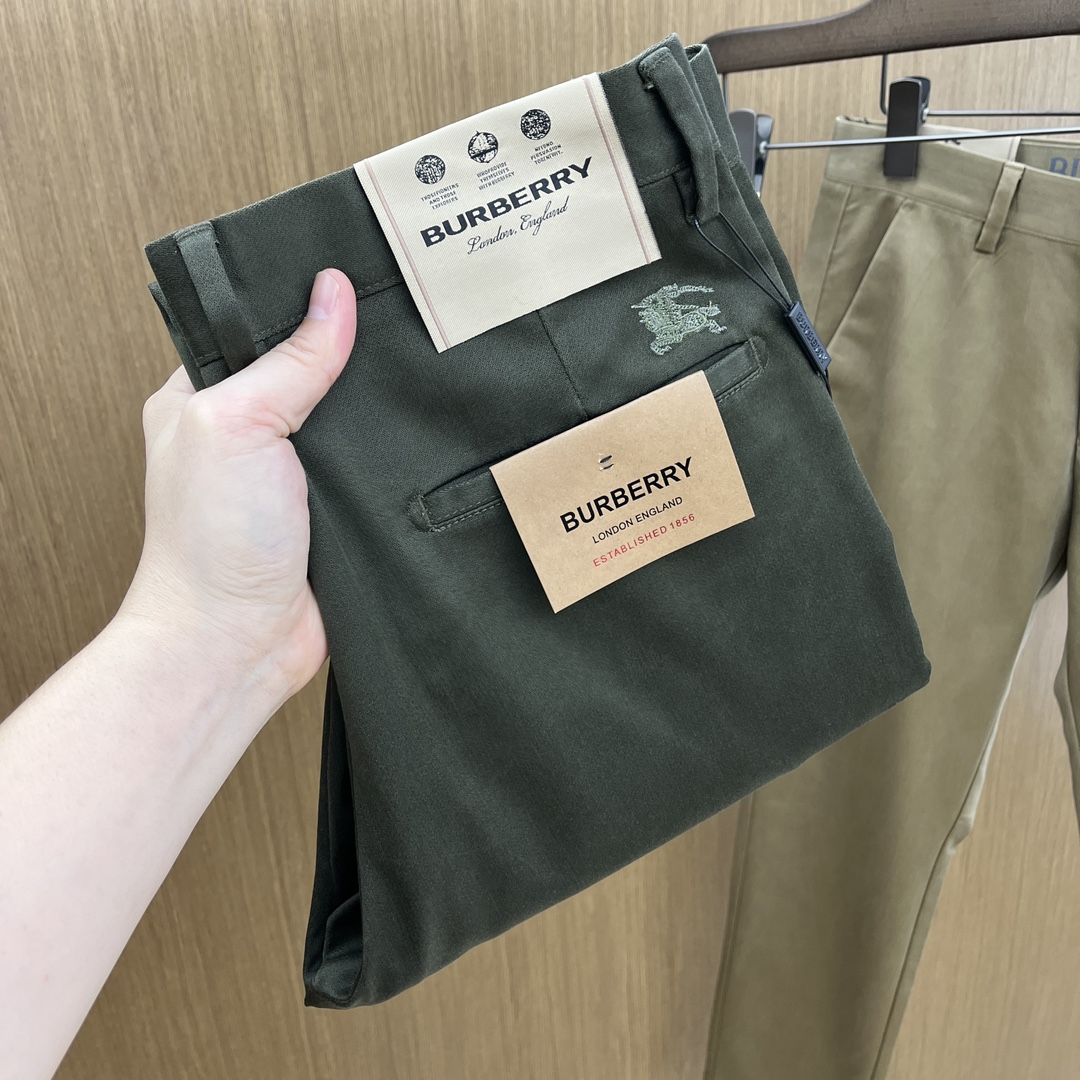 秋冬 BBR 🔥ss秋冬新品，官网同步有售，男士高端商务休闲西裤，高端进口面料，带弹力，后面采用硅胶字母