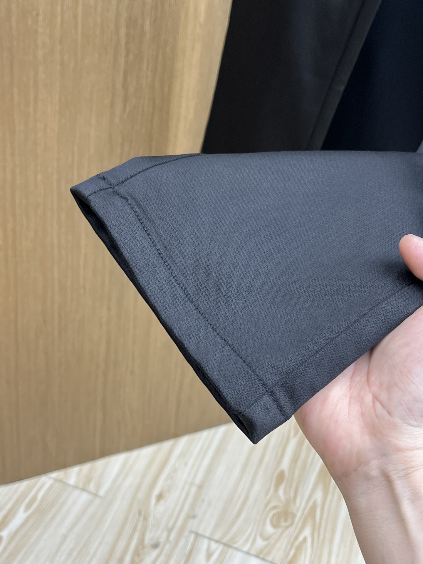 秋冬 BBR 🔥ss秋冬新品，官网同步有售，男士高端商务休闲西裤，高端进口面料，带弹力，后面采用硅胶字母