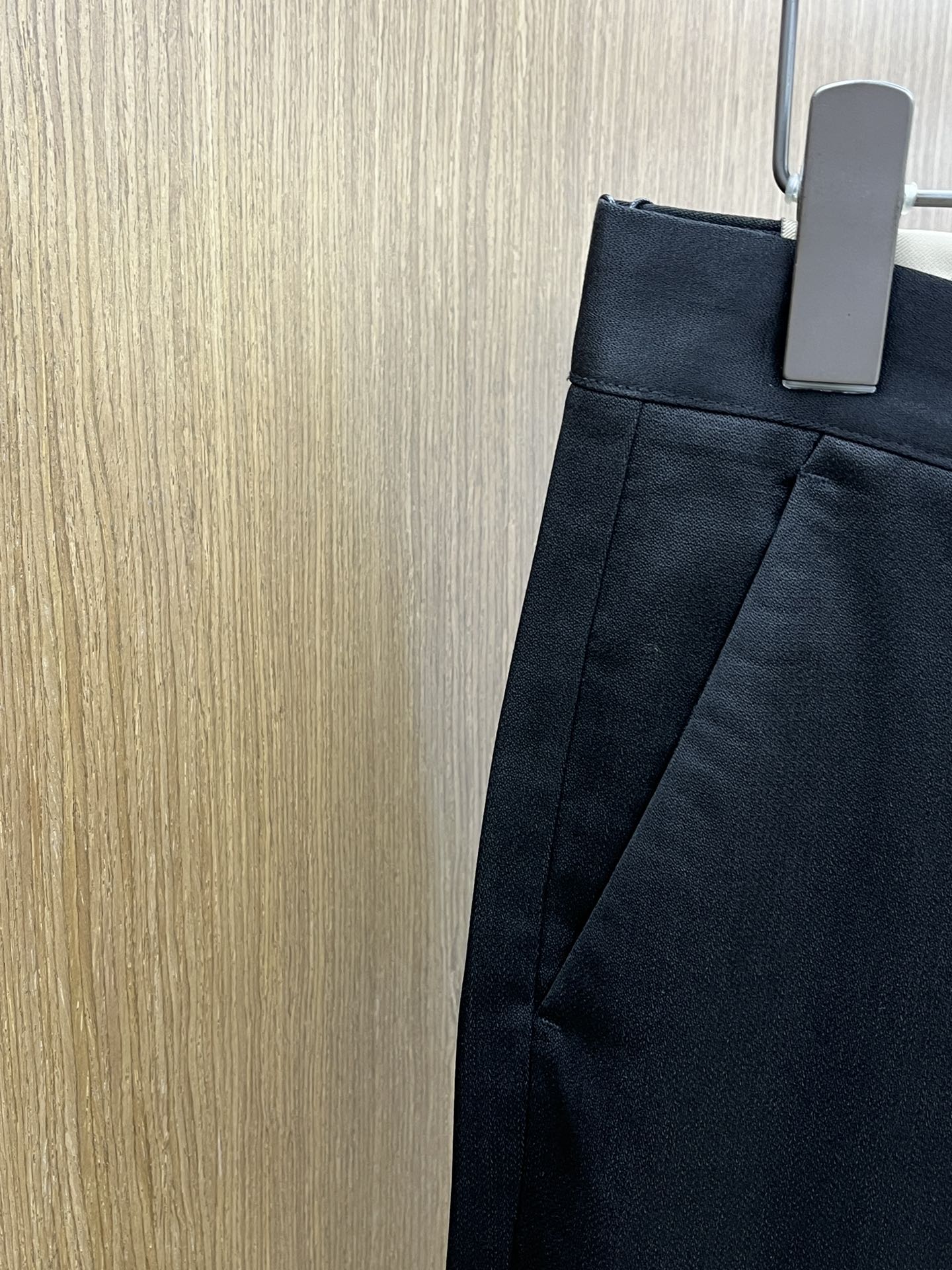 秋冬 BBR 🔥ss秋冬新品，官网同步有售，男士高端商务休闲西裤，高端进口面料，带弹力，后面采用硅胶字母