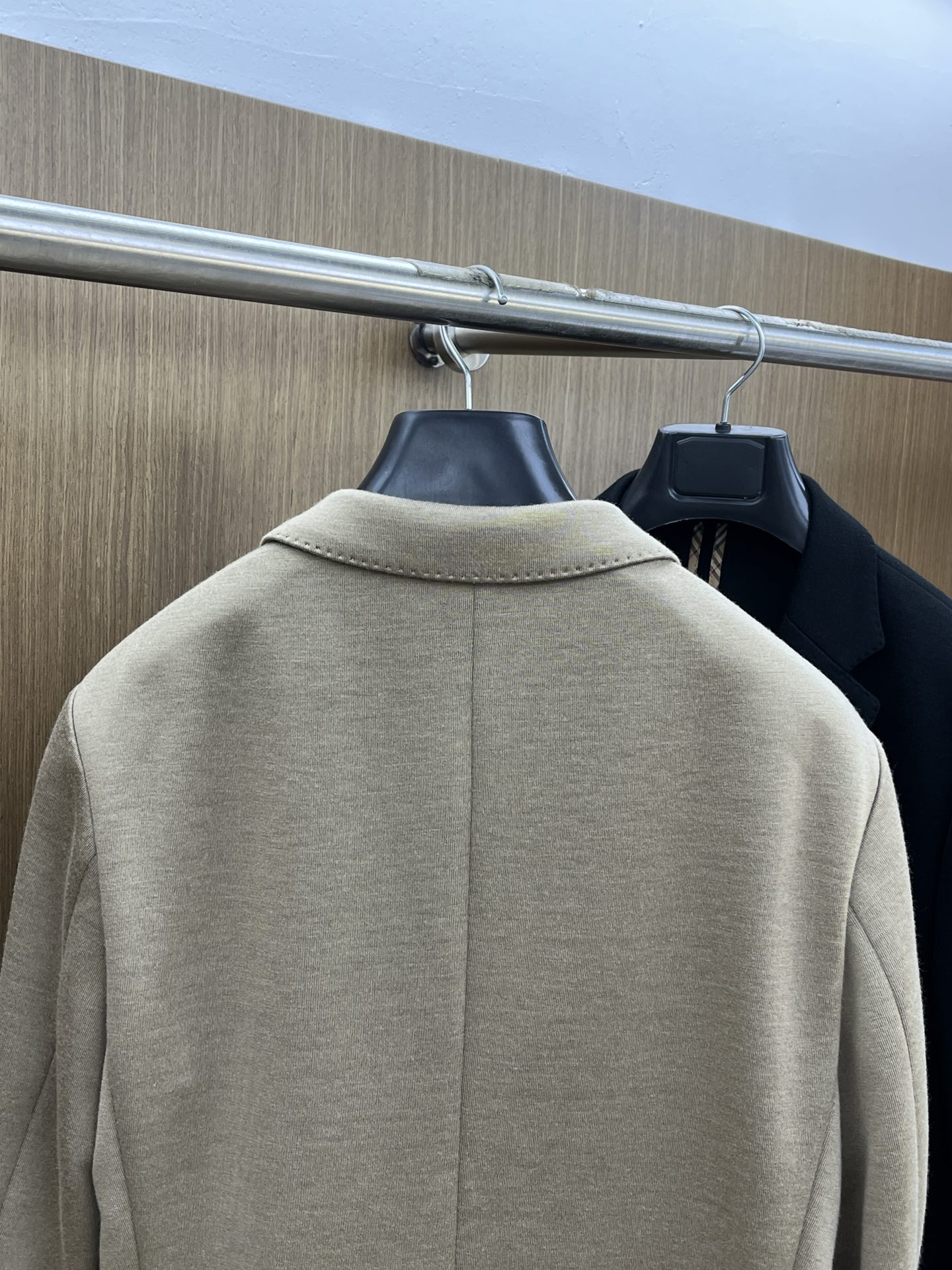 秋冬 BBR 🔥🔥ss早秋新款发布❤️巴宝莉西装夹克外套，秋季爆款西装外套，胸前战马logo刺绣西装，穿