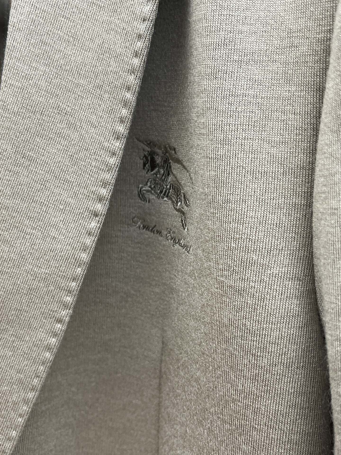 秋冬 BBR 🔥🔥ss早秋新款发布❤️巴宝莉西装夹克外套，秋季爆款西装外套，胸前战马logo刺绣西装，穿