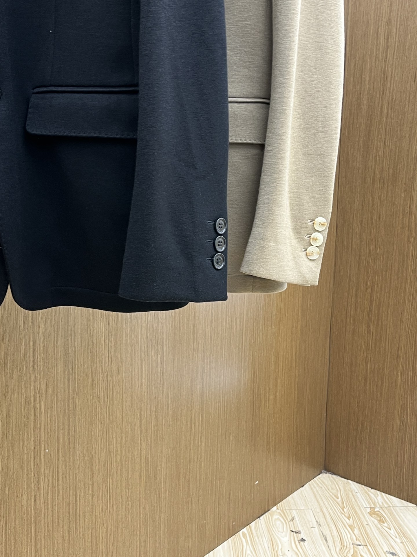 秋冬 BBR 🔥🔥ss早秋新款发布❤️巴宝莉西装夹克外套，秋季爆款西装外套，胸前战马logo刺绣西装，穿