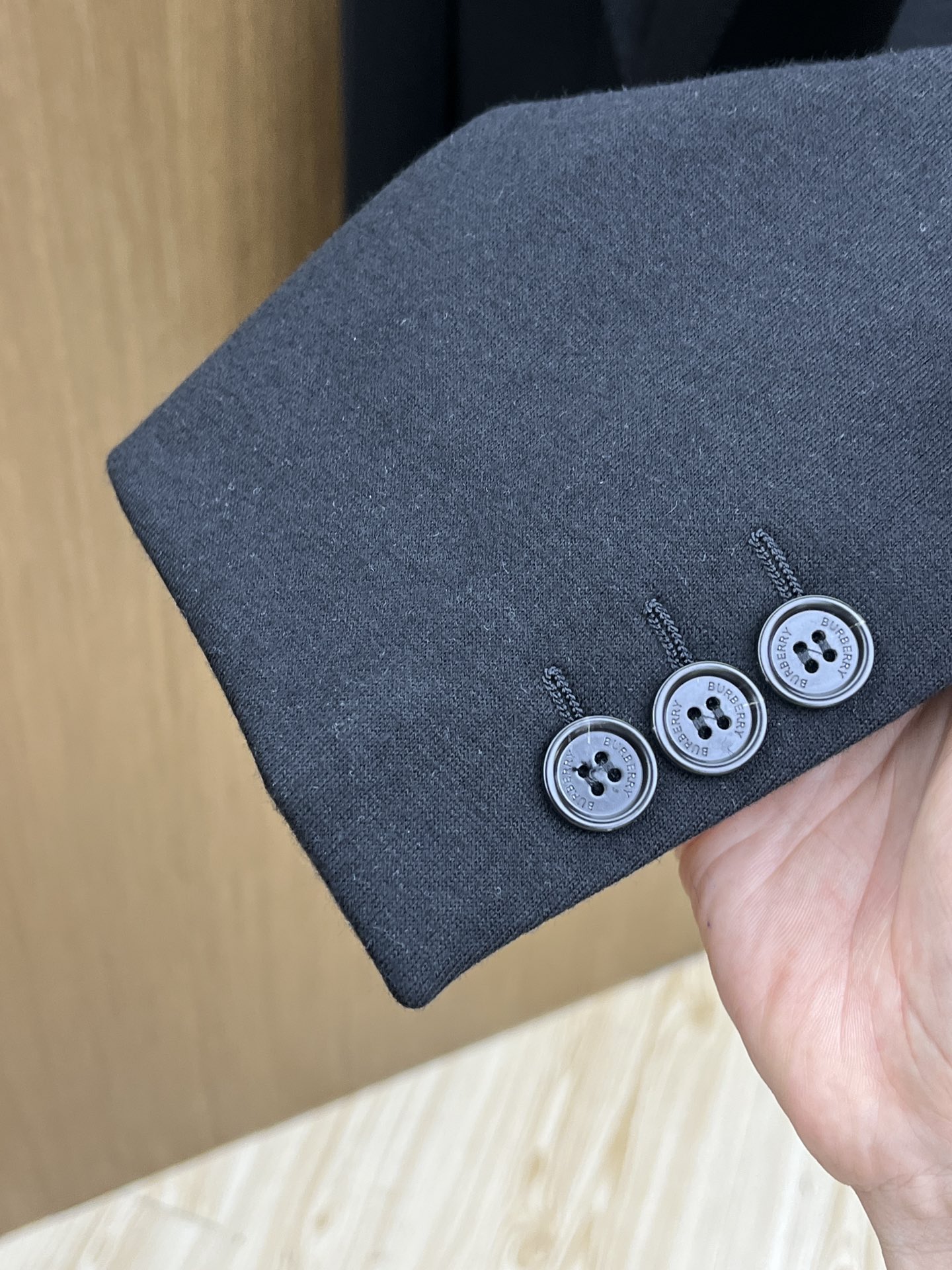 秋冬 BBR 🔥🔥ss早秋新款发布❤️巴宝莉西装夹克外套，秋季爆款西装外套，胸前战马logo刺绣西装，穿