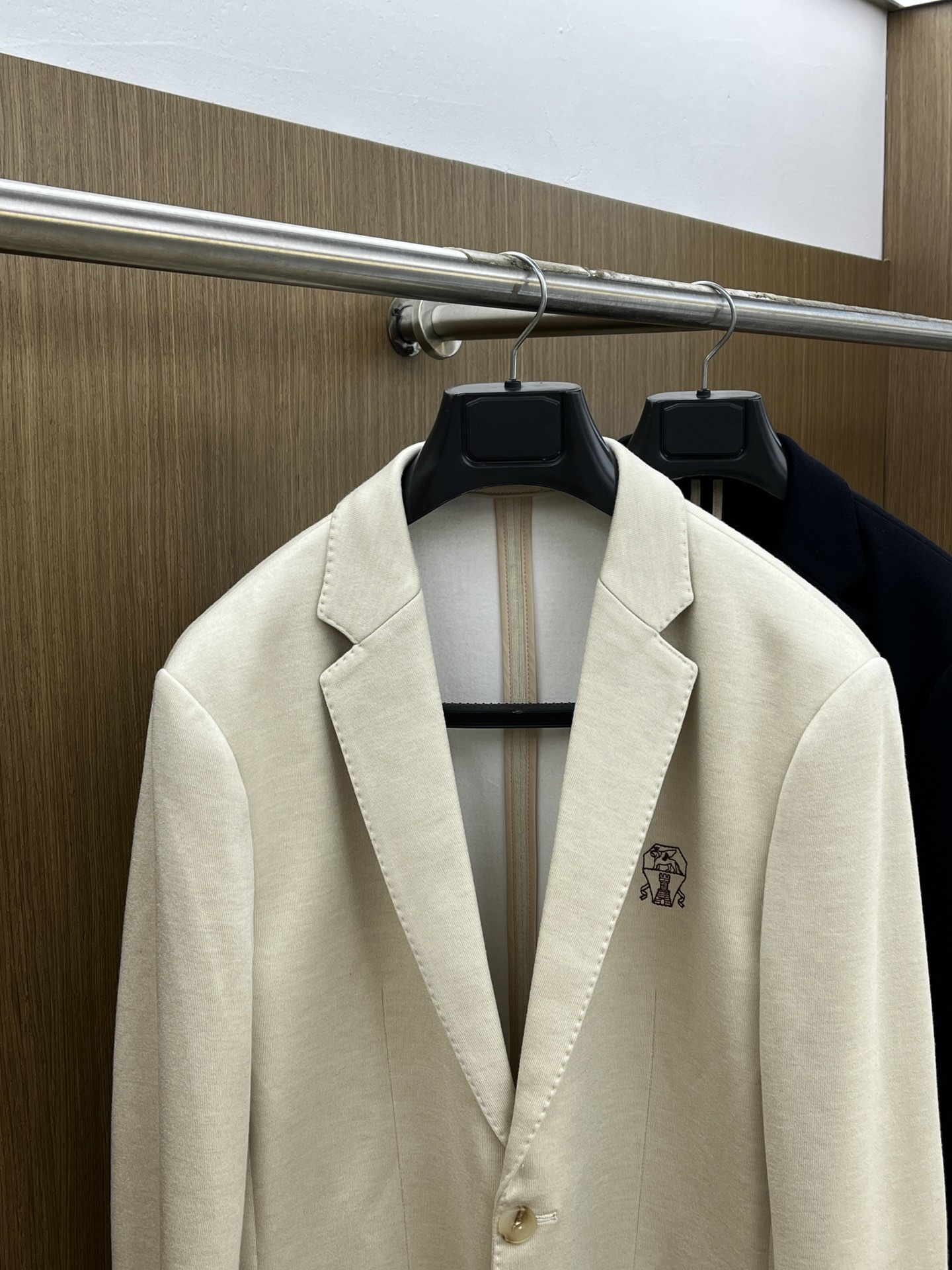 秋冬 BC 🔥🔥ss早秋新款发布❤️巴宝莉西装夹克外套，秋季爆款西装外套，胸前战马logo刺绣西装，穿上