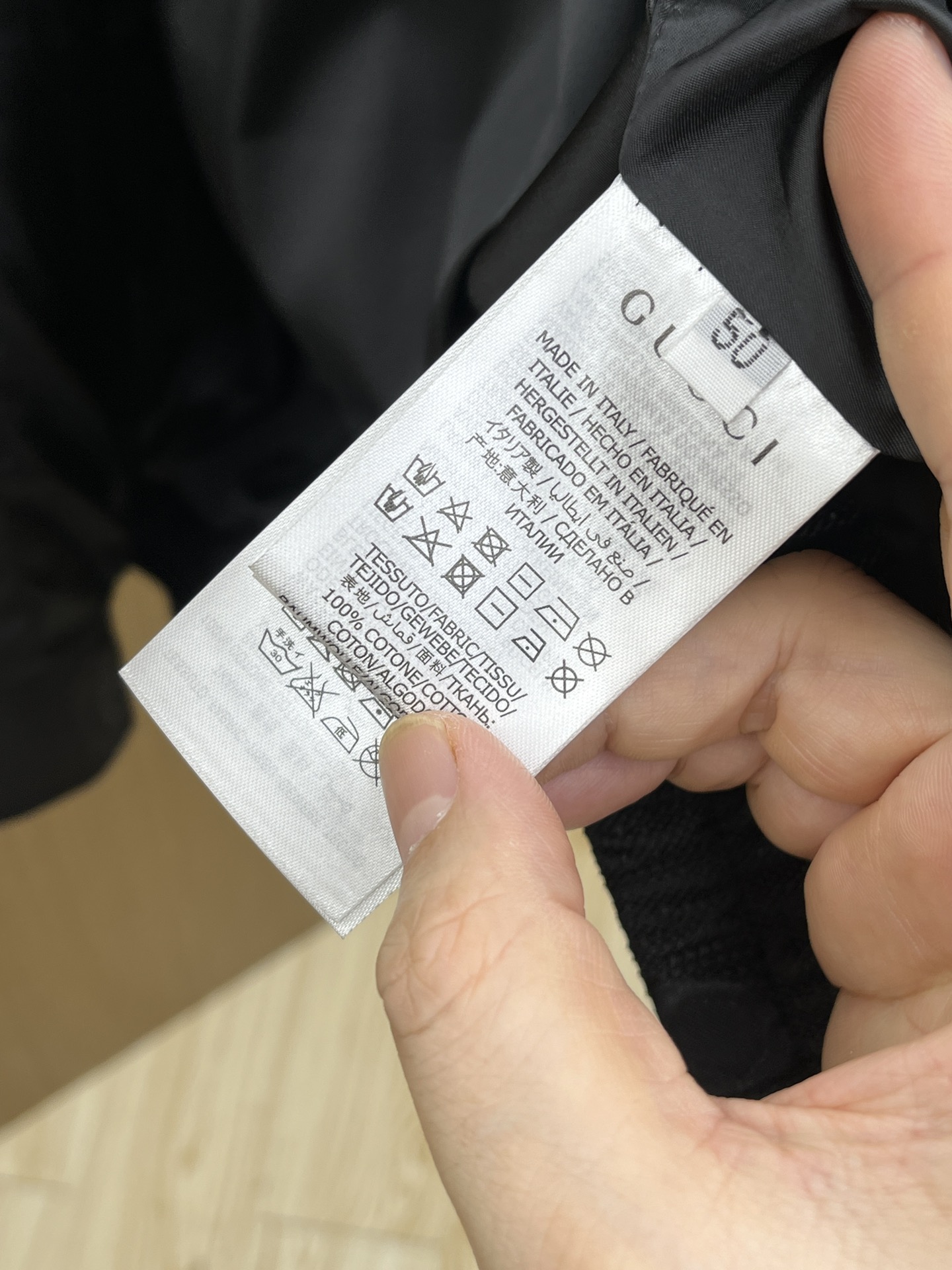 秋冬 Guc 🔥🔥ss早秋新款发布古驰连帽夹克外套，双GG字母提花面料搭配绿红织带秋季爆款外套，颗粒绒面