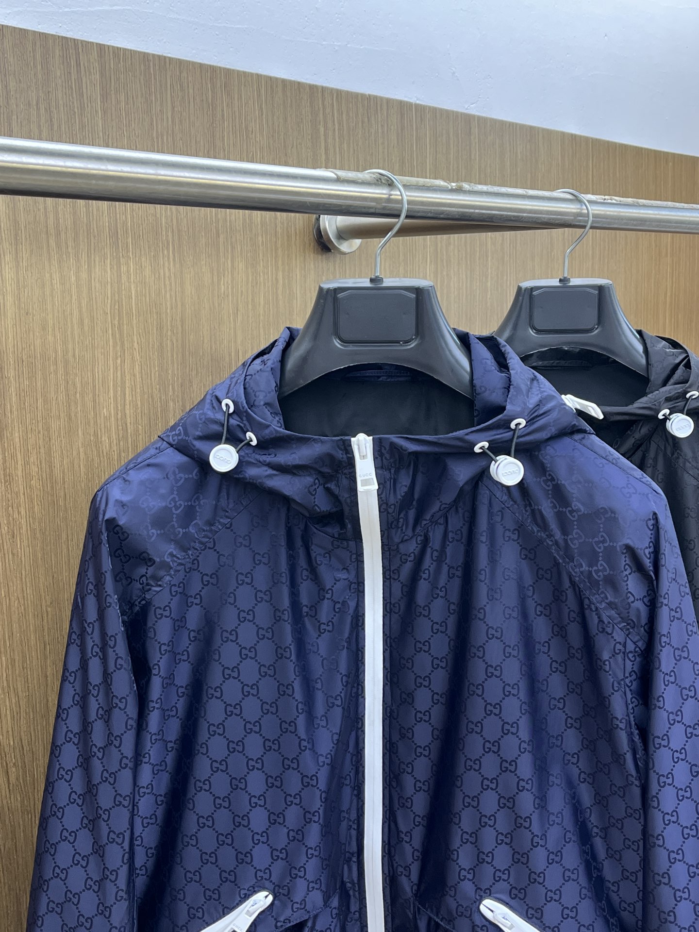 秋冬 Guc 🔥🔥ss早秋新款古驰连帽夹克外套，双G字母提花面料，秋季爆款外套，穿上就是舒适自在又显瘦的