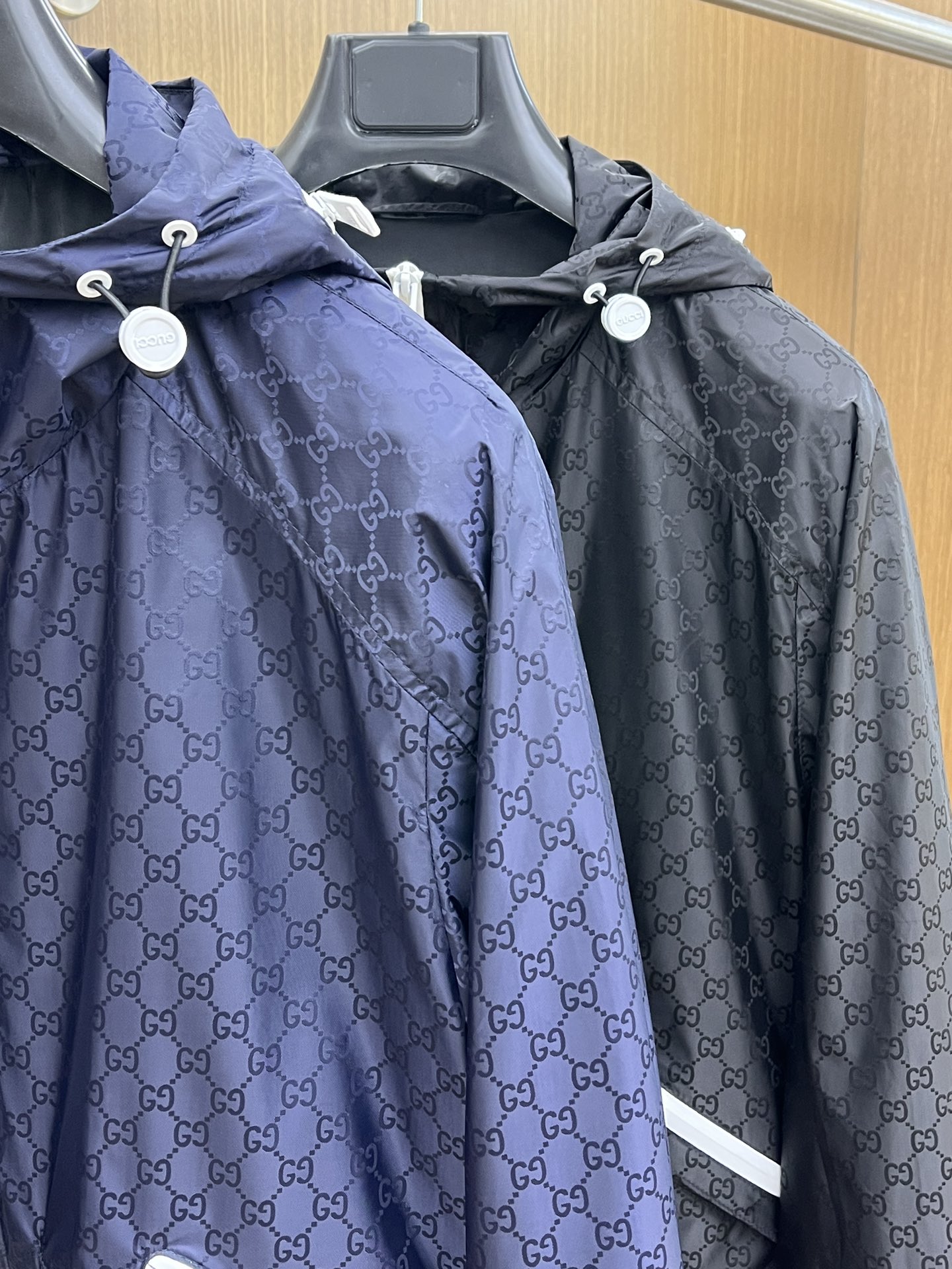 秋冬 Guc 🔥🔥ss早秋新款古驰连帽夹克外套，双G字母提花面料，秋季爆款外套，穿上就是舒适自在又显瘦的