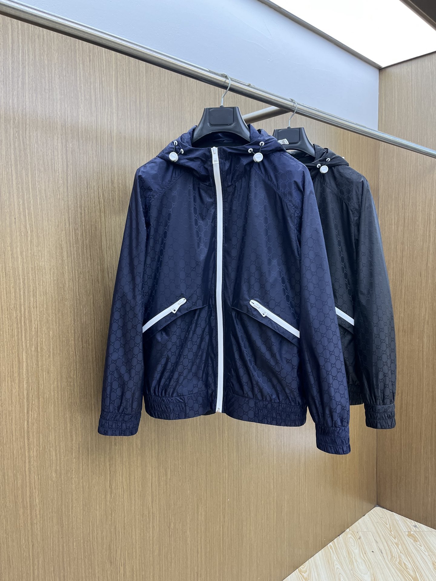 秋冬 Guc 🔥🔥ss早秋新款古驰连帽夹克外套，双G字母提花面料，秋季爆款外套，穿上就是舒适自在又显瘦的