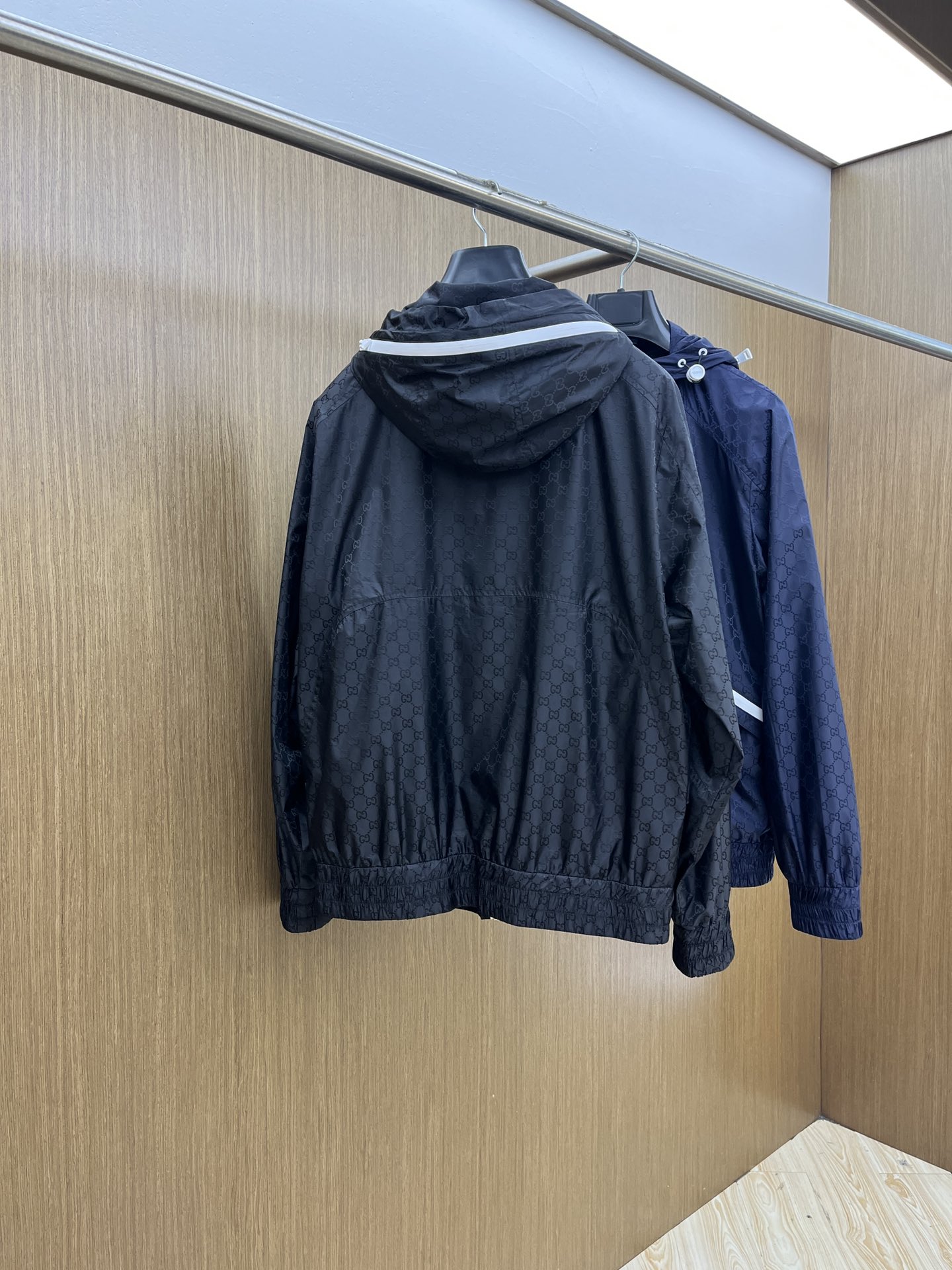 秋冬 Guc 🔥🔥ss早秋新款古驰连帽夹克外套，双G字母提花面料，秋季爆款外套，穿上就是舒适自在又显瘦的