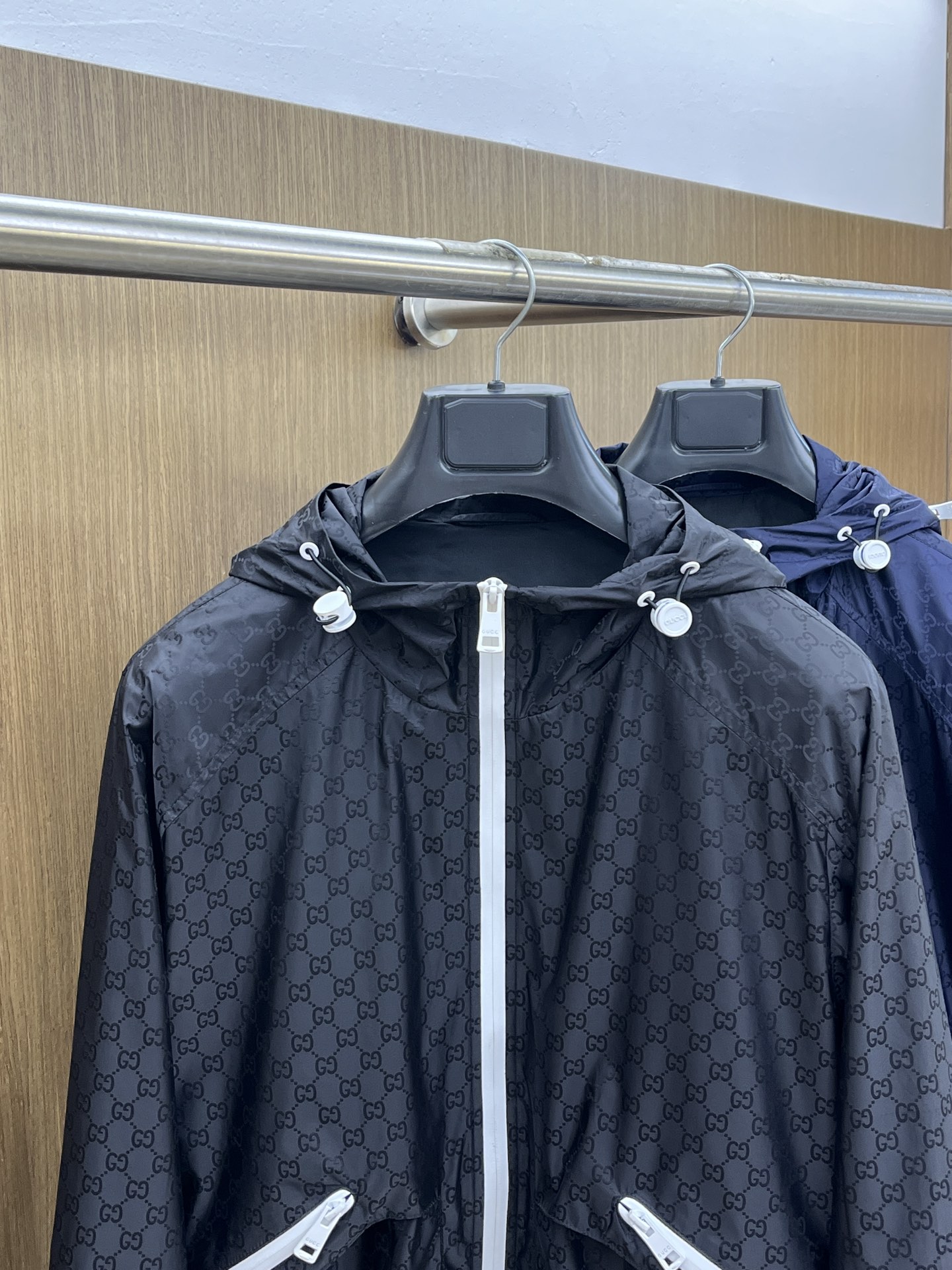 秋冬 Guc 🔥🔥ss早秋新款古驰连帽夹克外套，双G字母提花面料，秋季爆款外套，穿上就是舒适自在又显瘦的