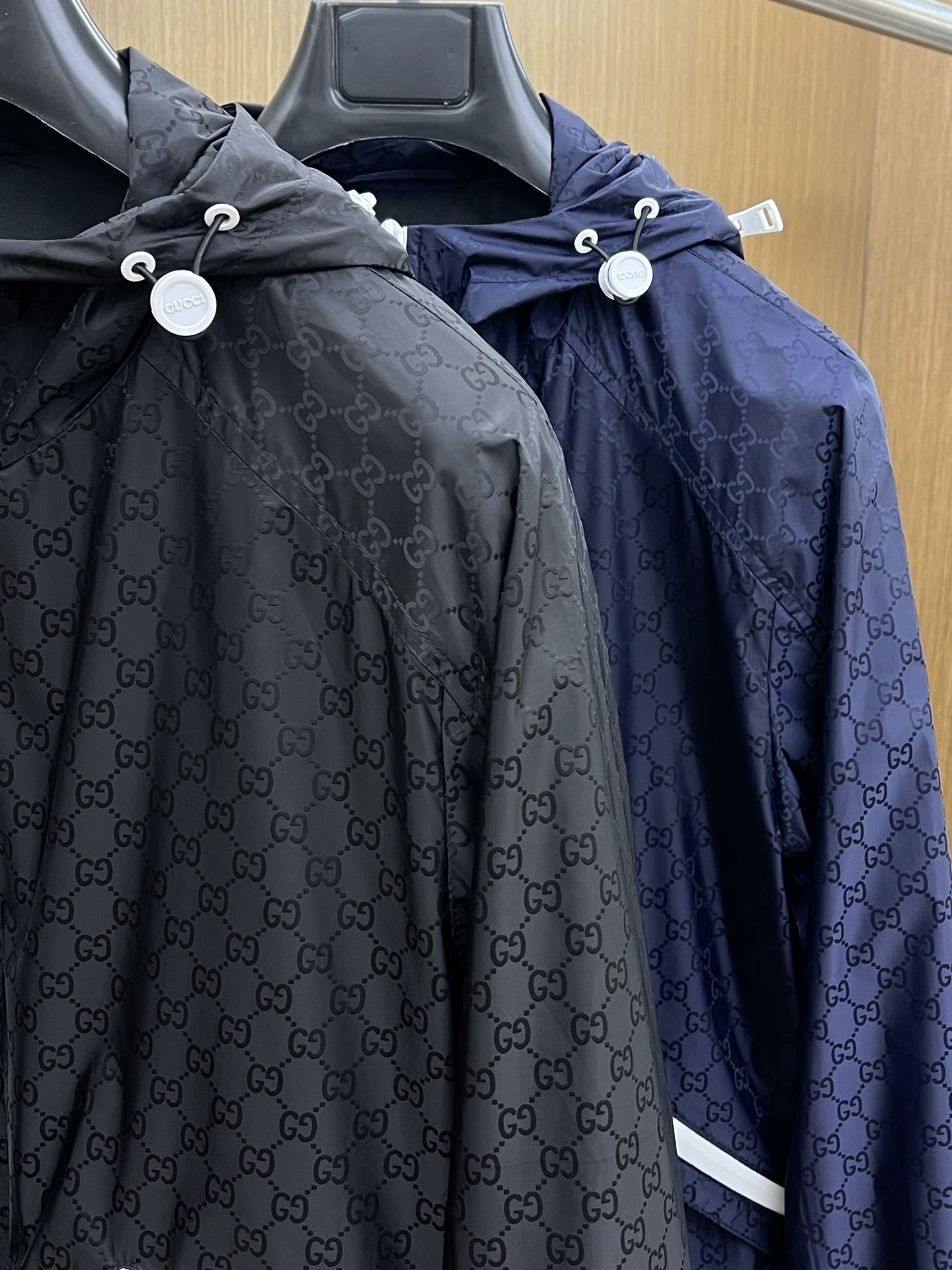 秋冬 Guc 🔥🔥ss早秋新款古驰连帽夹克外套，双G字母提花面料，秋季爆款外套，穿上就是舒适自在又显瘦的
