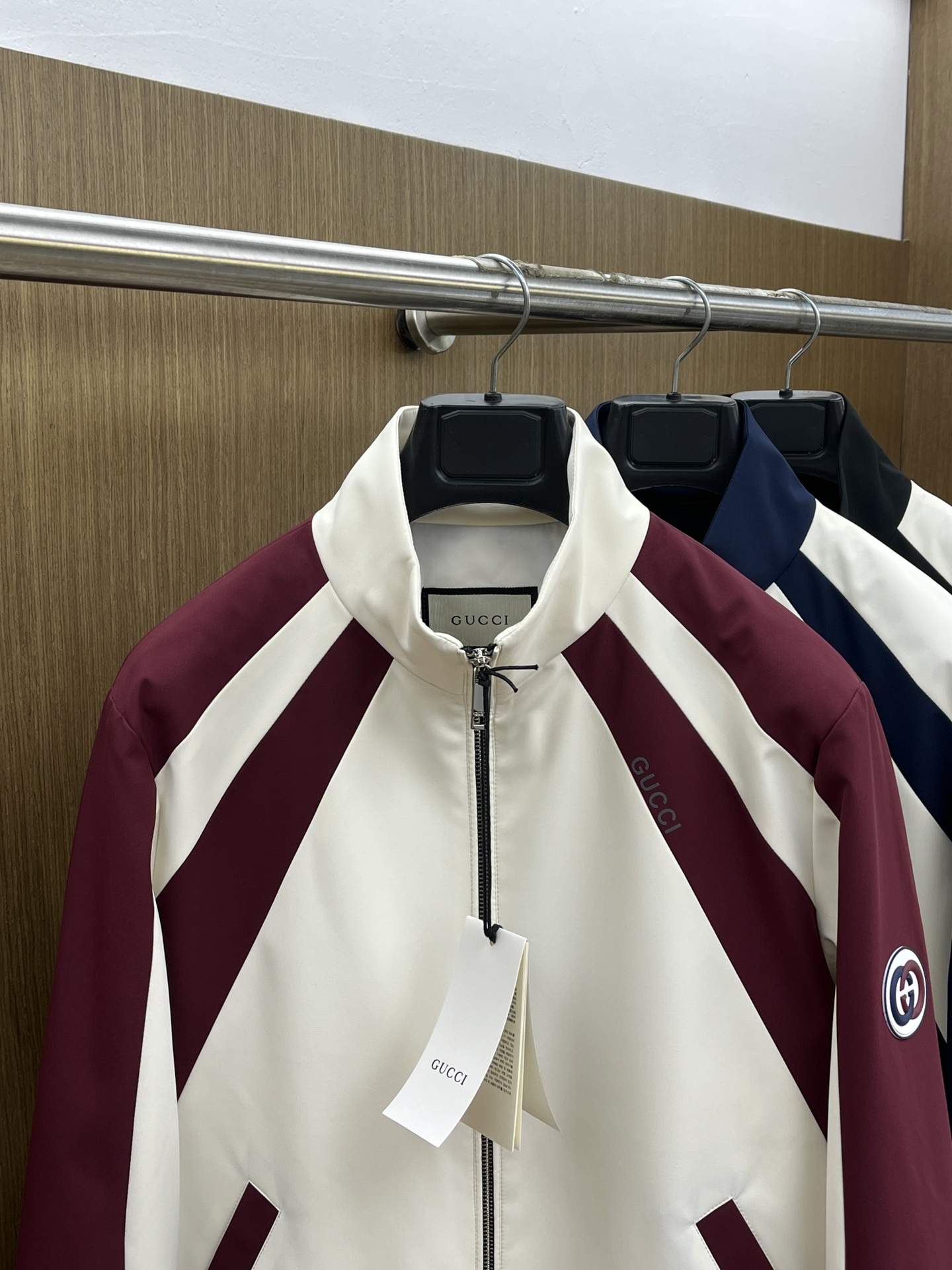 秋冬 Guc 🔥🔥ss早秋新款男装 古驰立领夹克外套，logo印花，秋季爆款外套，颗粒绒面料穿上就是舒适