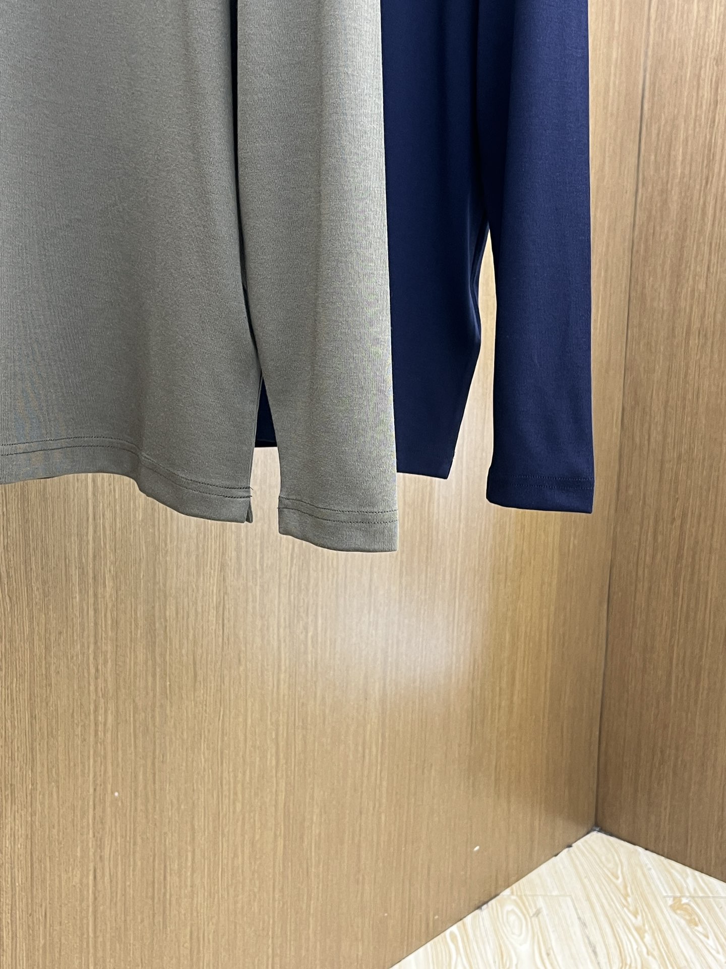 秋冬 Mon 🔥秋冬新品#蒙口 面料采用新疆长绒棉 面料细腻柔软上身舒适 fjj侧边拼接小点缀，简约中又