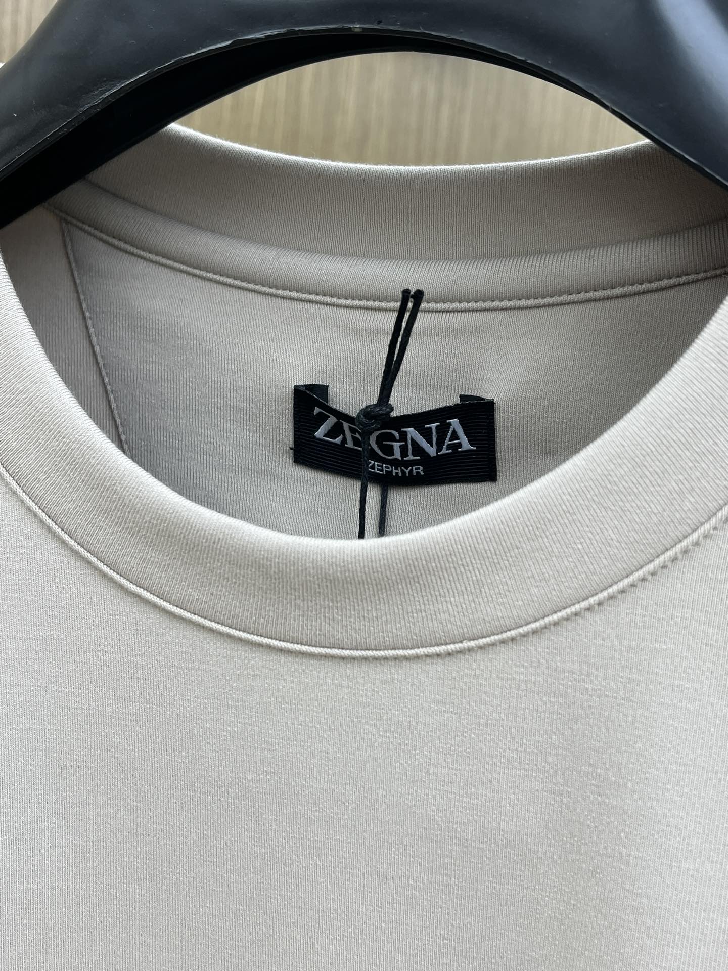 秋冬 ZZ 🔥官网最新款秋冬新品 面料采用新疆长绒棉 面料细腻柔软上身舒适 fjj胸前品牌logo小点缀