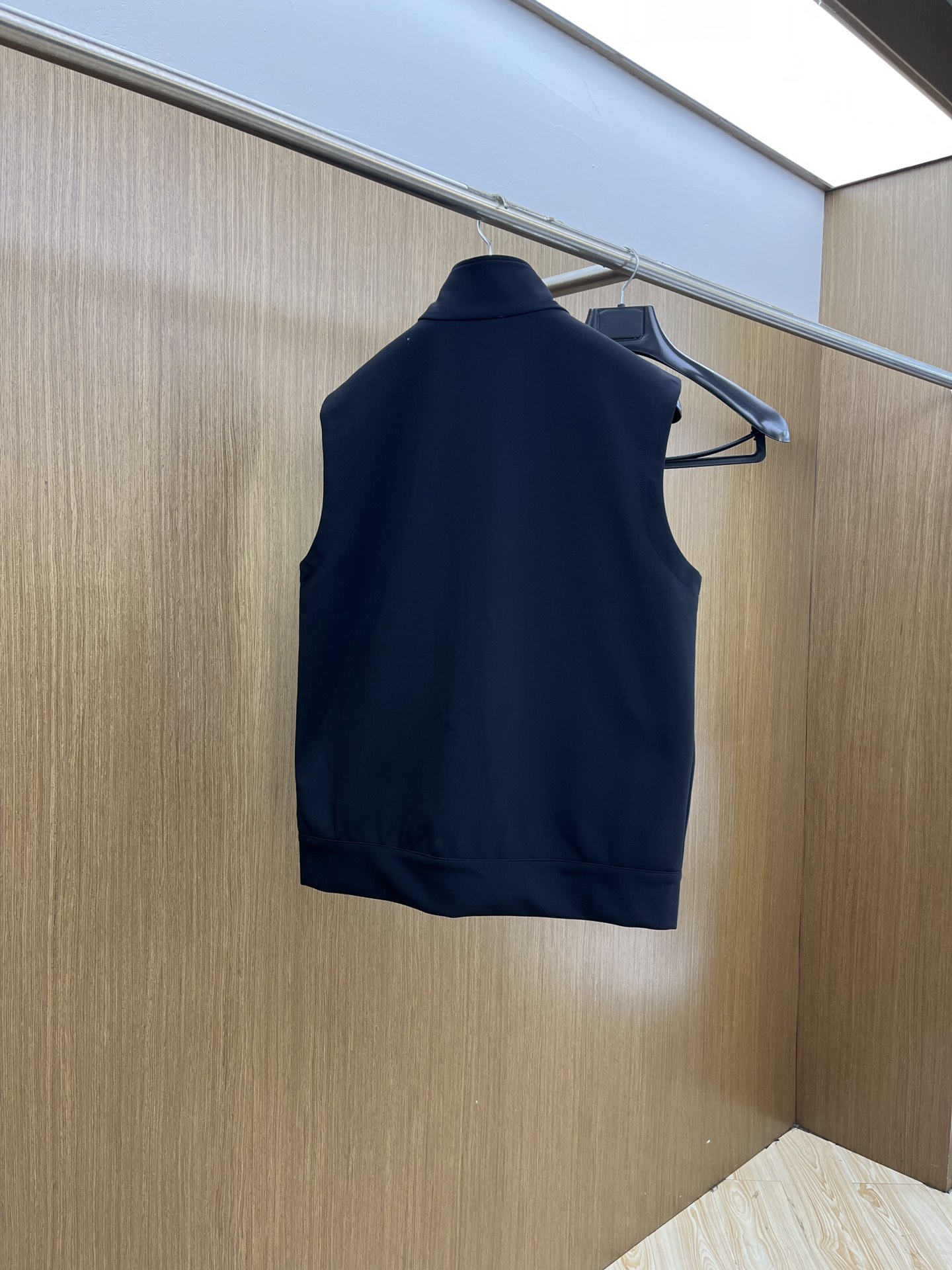 秋冬 PD 🔥官网独家专供最新时尚秋冬马甲 经典设计感与颜值爆棚的，品质更是无法挑剔品控可以直接入手，不