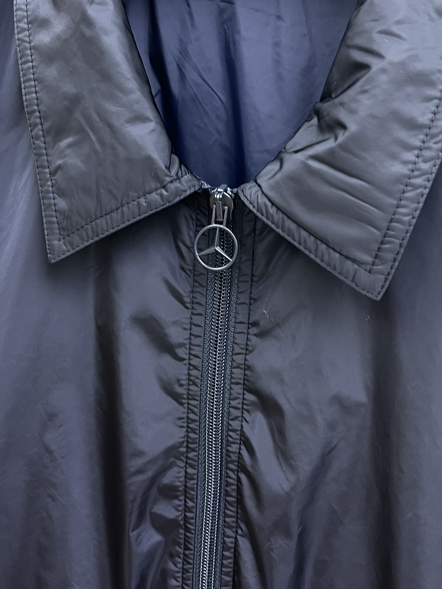 秋冬 Mon 🔥秋冬上新Moner奔驰联名款立领夹克 进口面料 定制五金 fjj细节满满 简约时尚 适配