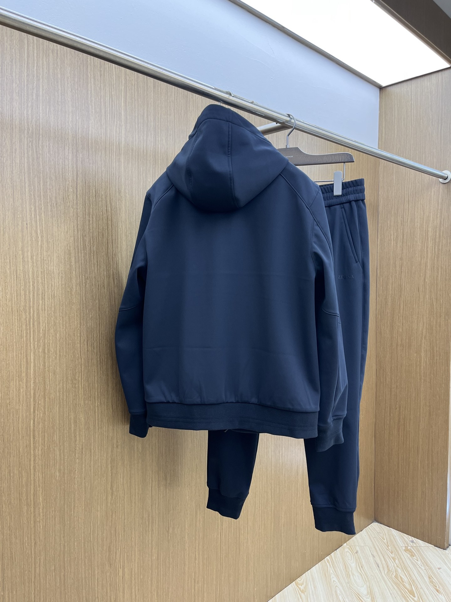 秋冬 ZZ 🔥官网独家专供秋冬新款外套 透气舒适休闲！高级感满满！细节精致高档，保暖舒适 内里加绒保暖设