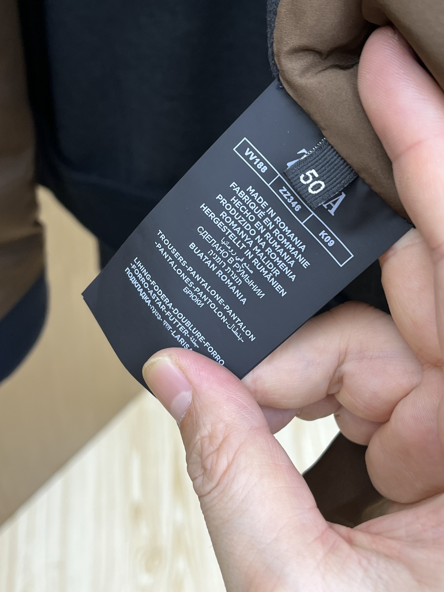 秋冬 ZZ 🔥官网独家专供秋冬新款外套 透气舒适休闲！高级感满满！细节精致高档，保暖舒适 内里加绒保暖设