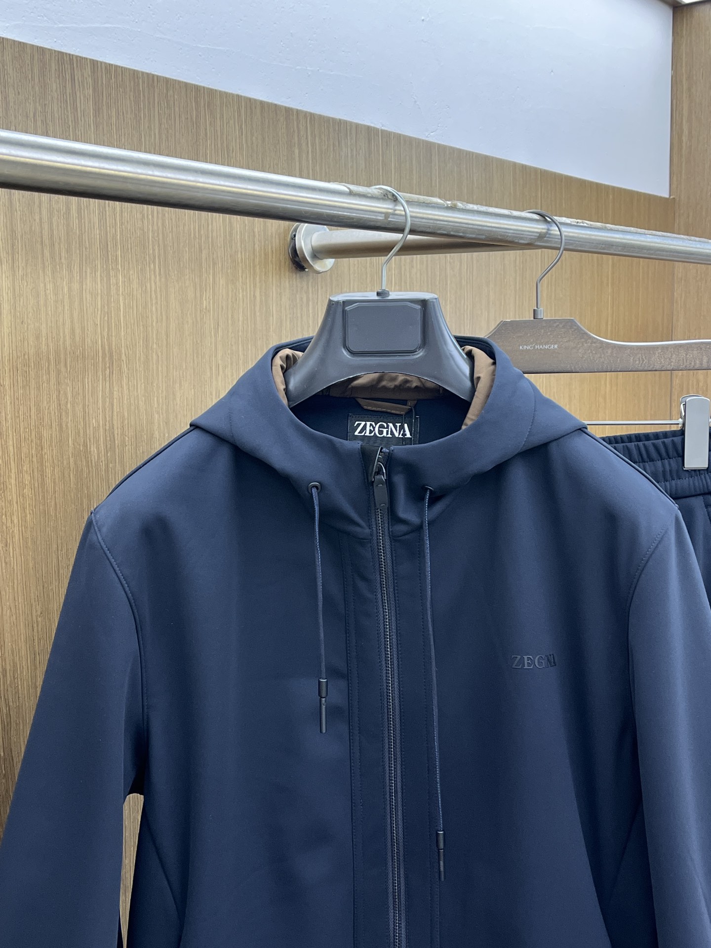 秋冬 ZZ 🔥官网独家专供秋冬新款外套 透气舒适休闲！高级感满满！细节精致高档，保暖舒适 内里加绒保暖设