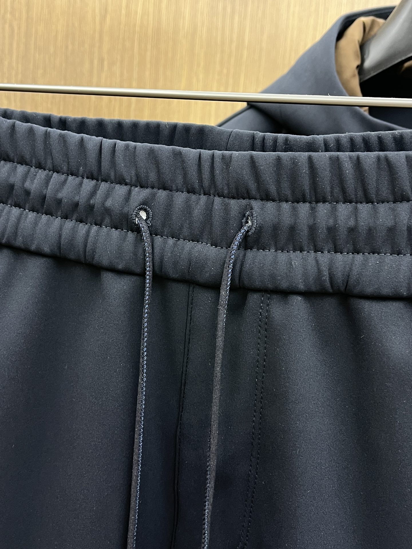 秋冬 ZZ 🔥官网独家专供秋冬新款卫裤 透气舒适休闲！高级感满满！细节精致高档，保暖舒适 内里加绒保暖设