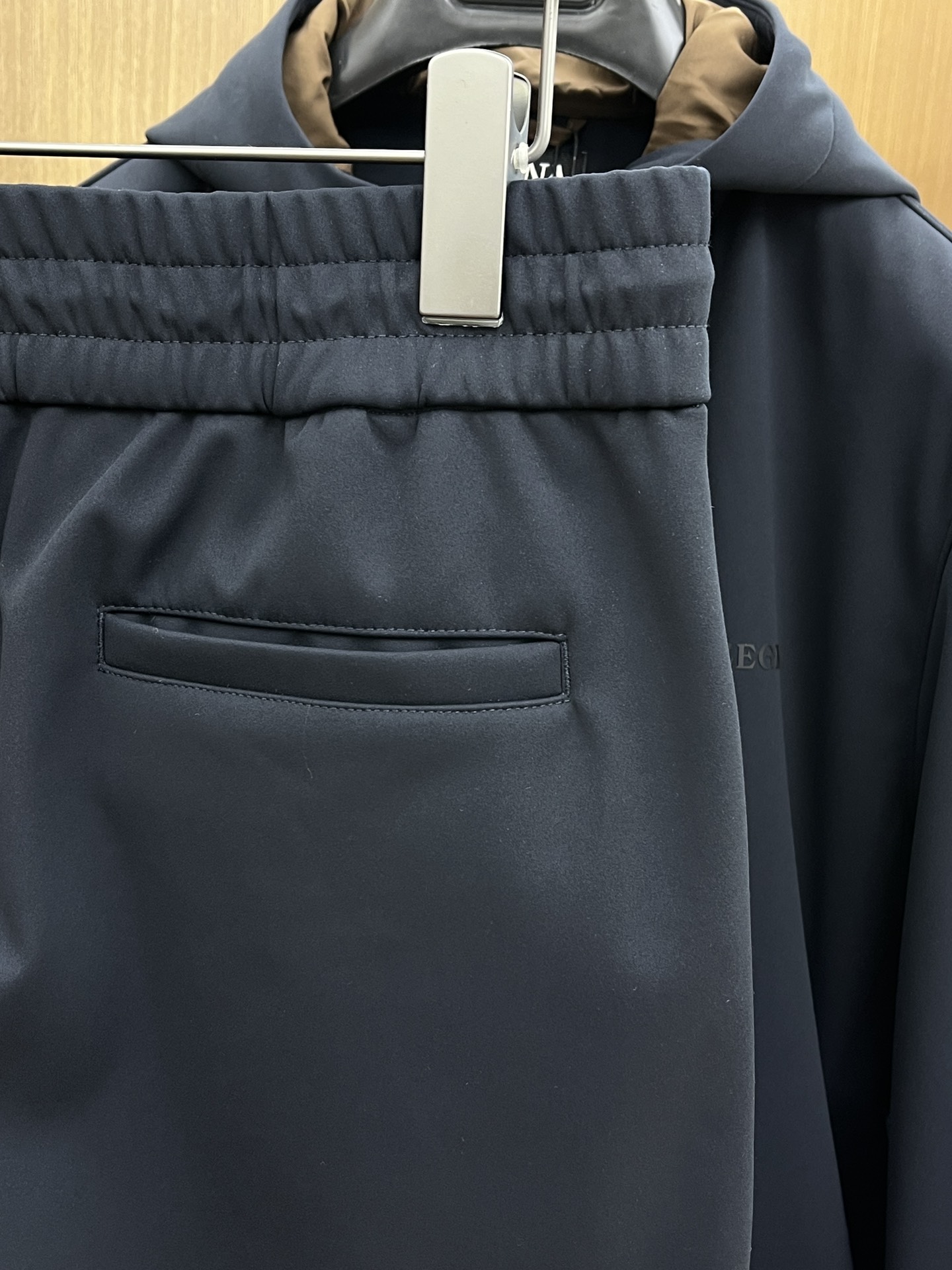 秋冬 ZZ 🔥官网独家专供秋冬新款卫裤 透气舒适休闲！高级感满满！细节精致高档，保暖舒适 内里加绒保暖设