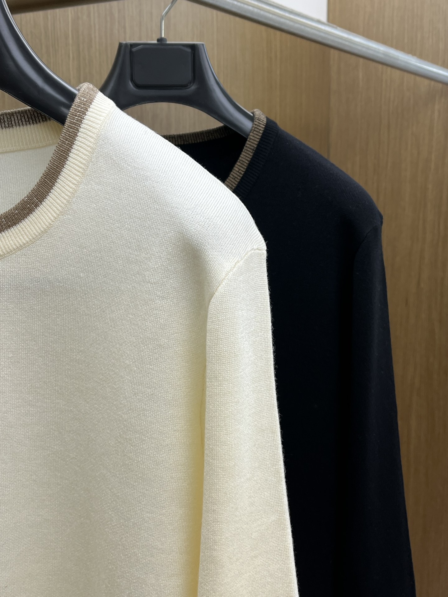 秋冬 Zz🔥官网秋冬Zegna羊毛针织衫 精致羊毛针织工艺 所有细节做工完美简约时尚 适配商务、fjj休