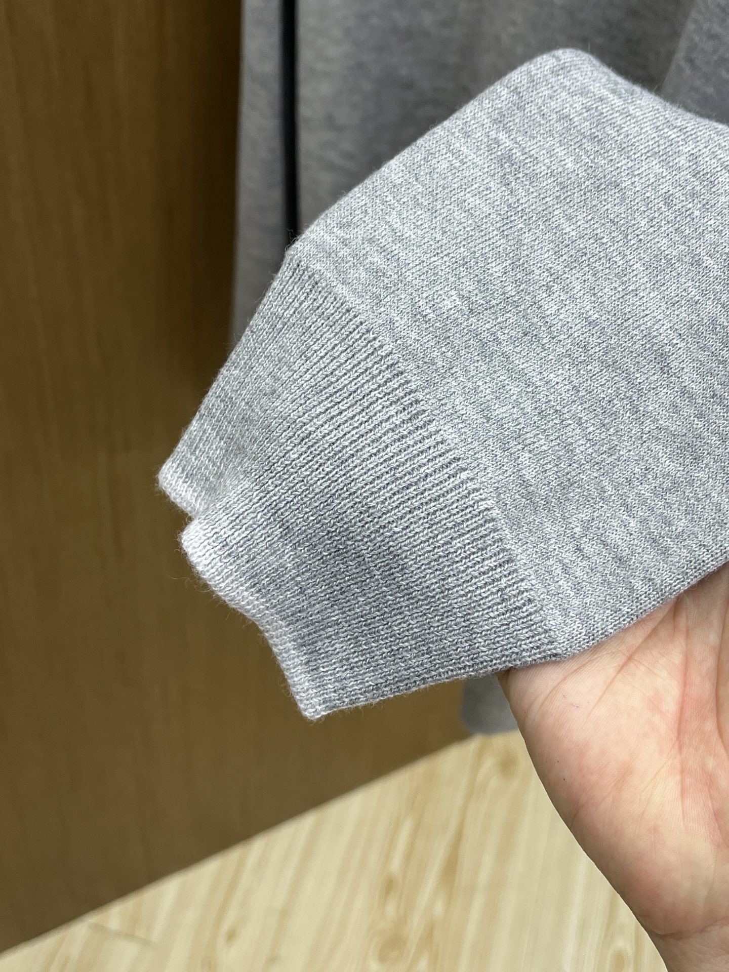 秋冬 Zz🔥官网秋冬Zegna羊毛针织衫 精致羊毛针织工艺 所有细节做工完美简约时尚 适配商务、fjj休