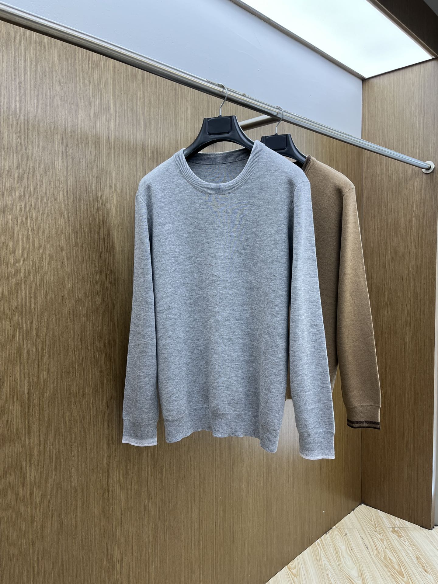 秋冬 Zz🔥官网秋冬Zegna羊毛针织衫 精致羊毛针织工艺 所有细节做工完美简约时尚 适配商务、fjj休