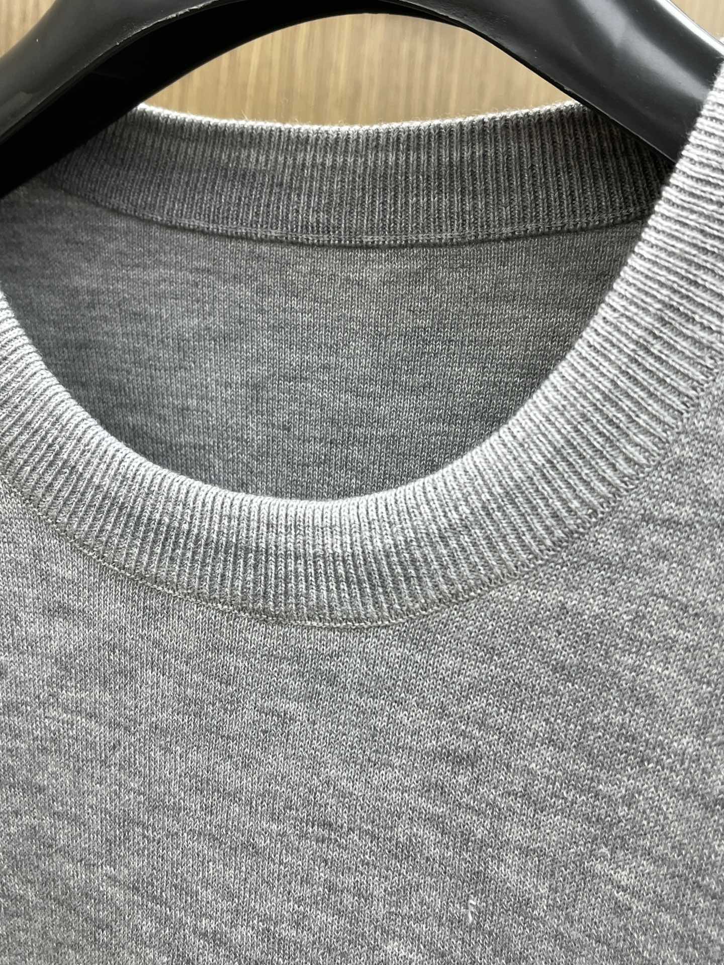 秋冬 Zz🔥官网秋冬Zegna羊毛针织衫 精致羊毛针织工艺 所有细节做工完美简约时尚 适配商务、fjj休