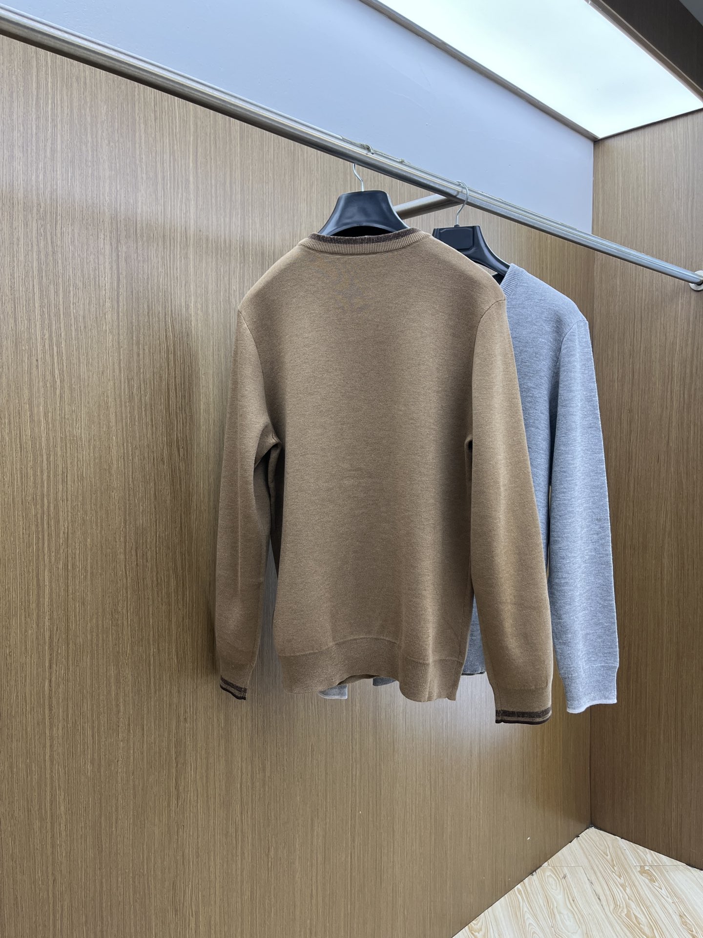 秋冬 Zz🔥官网秋冬Zegna羊毛针织衫 精致羊毛针织工艺 所有细节做工完美简约时尚 适配商务、fjj休