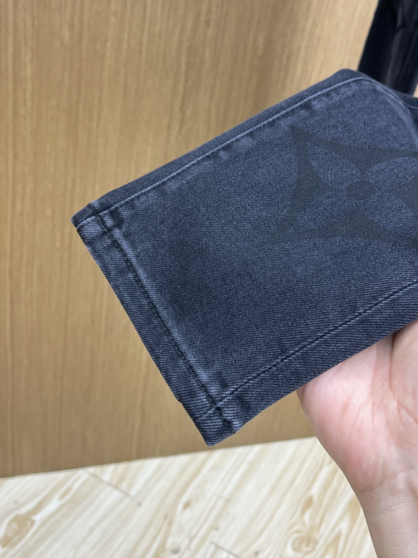 秋冬 Lv 🔥高端定制、2025早秋最新款牛仔裤 柜台同步发售 原版定制复刻 客供五金辅料 原单品质 进