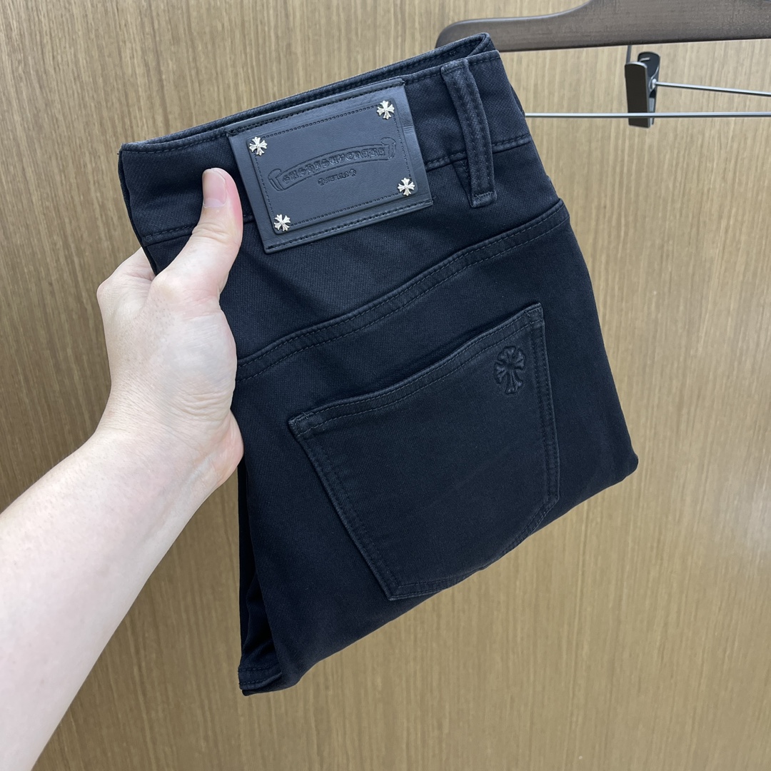 NO:516513,CH high-end customization in autumn and winter, the latest jeans in early autumn 2025 are released simultaneously on the counter. Original customization reproduction. Customer-supplied hardware and accessories. Original quality. Imported fixed-color denim fabric. Heavy industry washing water. FDA fine workmanship and excellent upper body!  Selected single products, complete three standards, original single product, number 29-38, no 35. 37,,jeans,alexander wang19860909秋冬 CH 高端定制、2025早秋最新款牛仔裤 柜台同步发售 原版定制复刻 客供五金辅料 原单品质 进口固色牛仔面料 重工洗水 fda做工走线精细 上身绝佳！优选单品 三标齐全 原单出品 码数29-38无35. 37,,jeans,alexander wang,Men's clothing