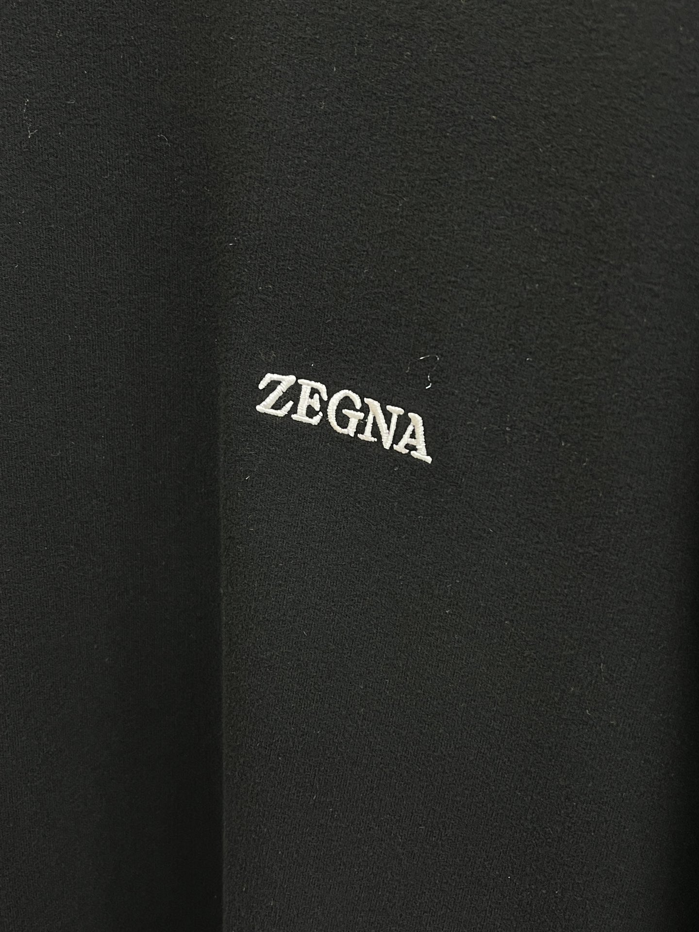 秋冬 ZZ 🔥秋冬Zegna打底衫 选用德绒小条 面料细腻柔软上身舒适 fjj简约时尚 适配商务、休闲等