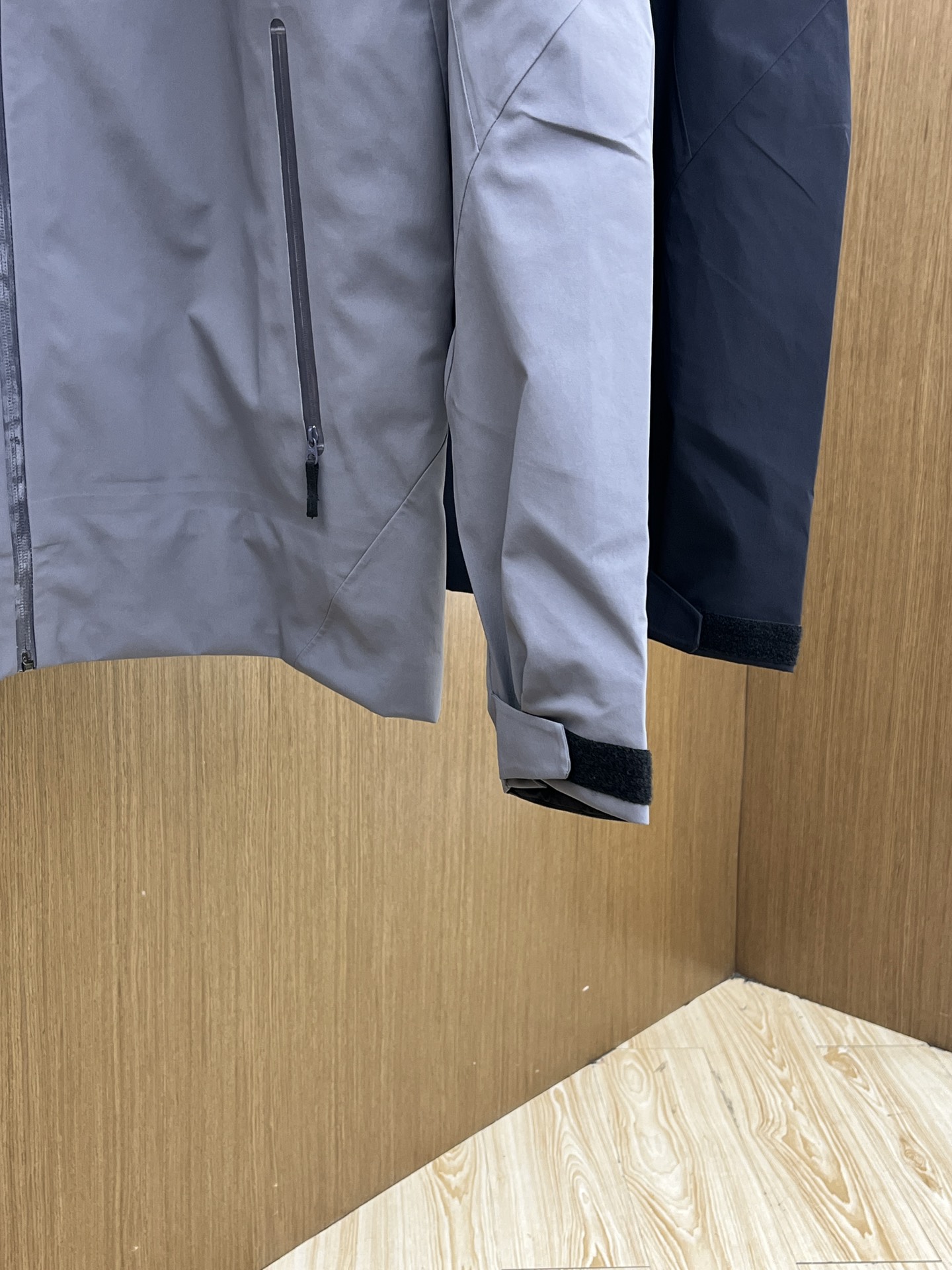 秋冬 Arc 🔥官网同款 原厂货💥独家专供最新时尚秋冬夹克 经典设计感与颜值爆棚的外套，品质更是无法挑剔