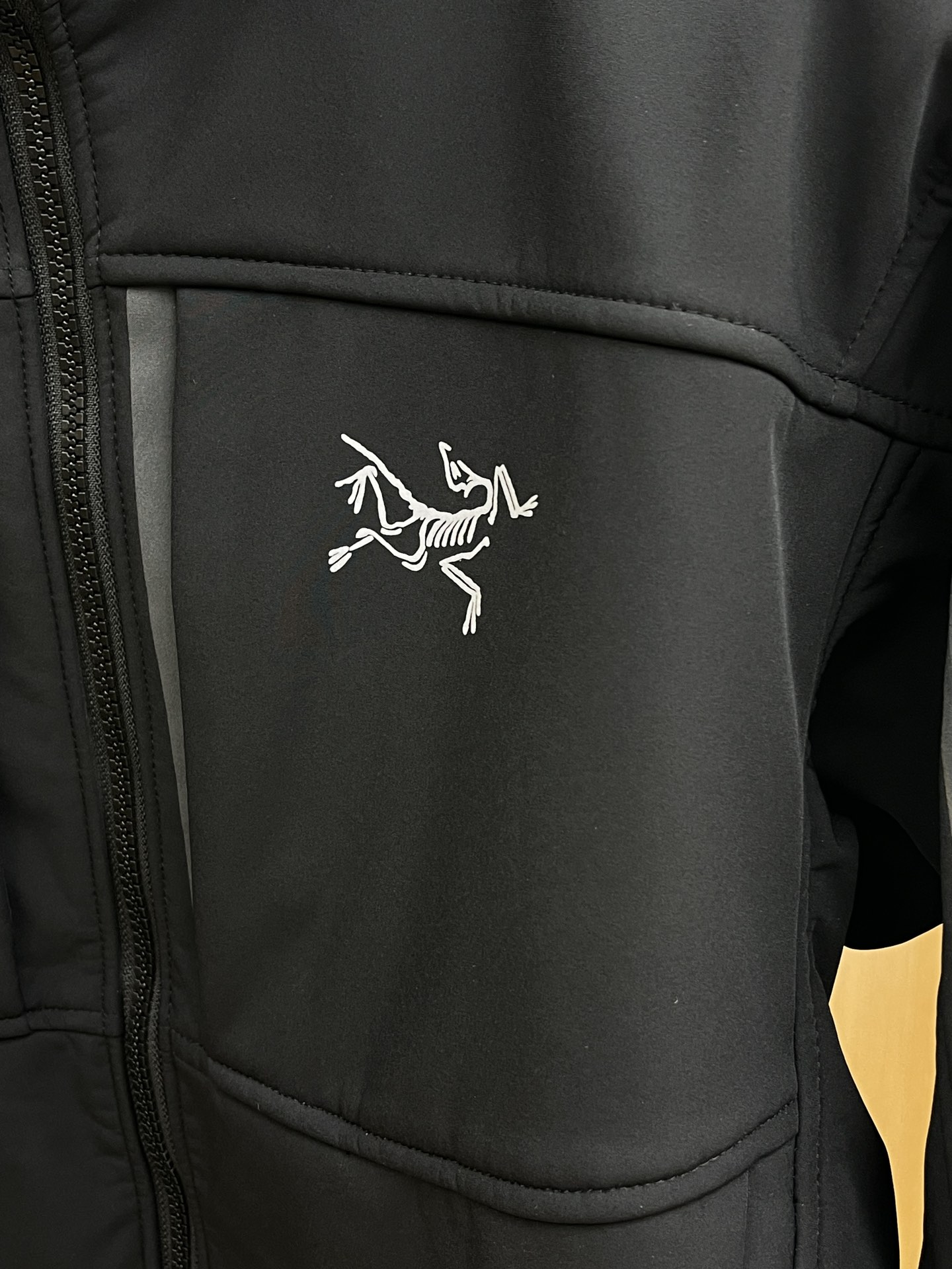 秋冬 Arc 🔥官网同款💥独家专供最新时尚秋冬夹克 经典设计感与颜值爆棚的外套，品质更是无法挑剔品控可以