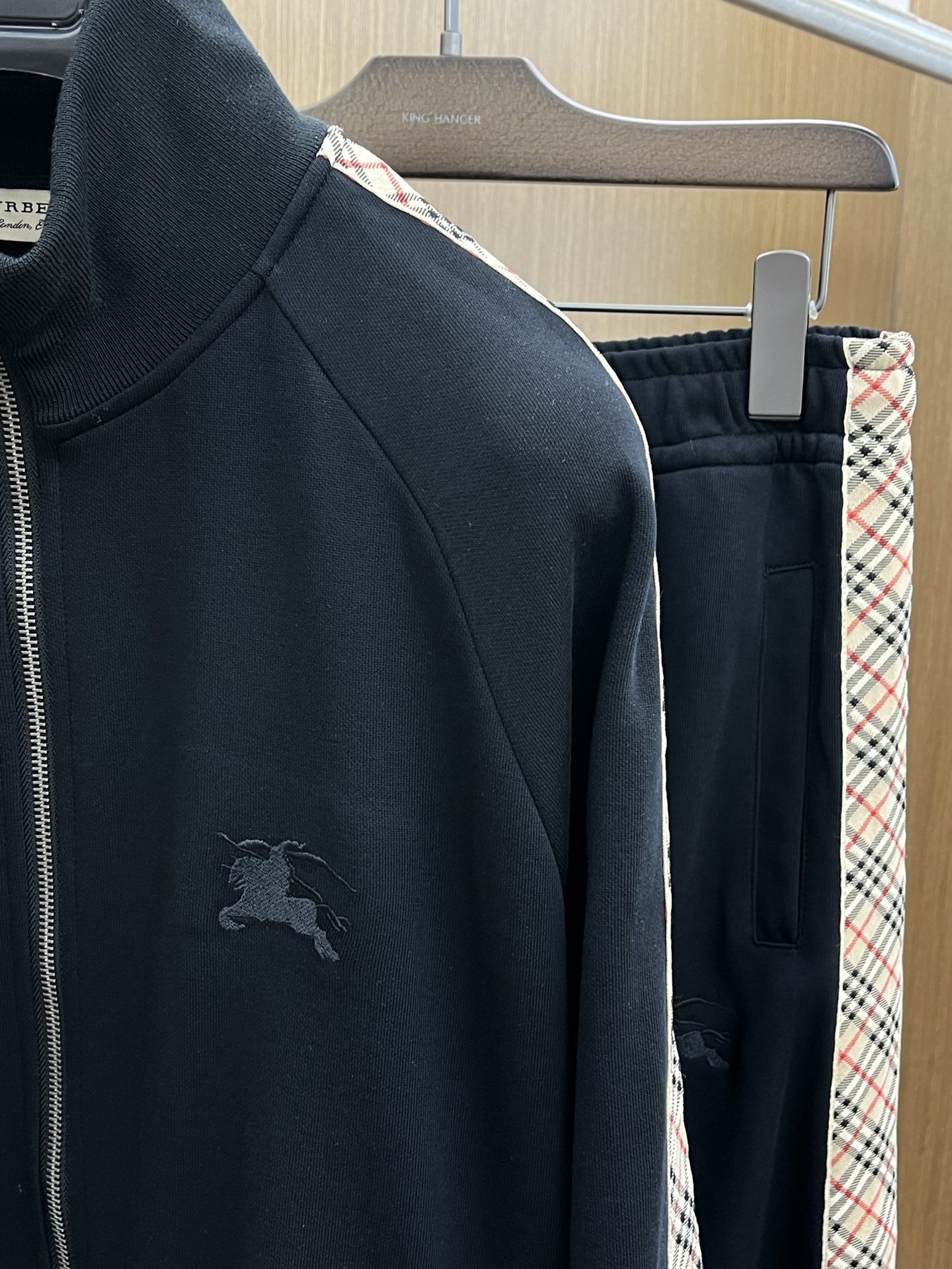 秋冬/套 BBR 🔥官网独家专供 高端独家定制款 秋冬新款专柜同款休闲套装，透气舒适休闲！高级感满满！细