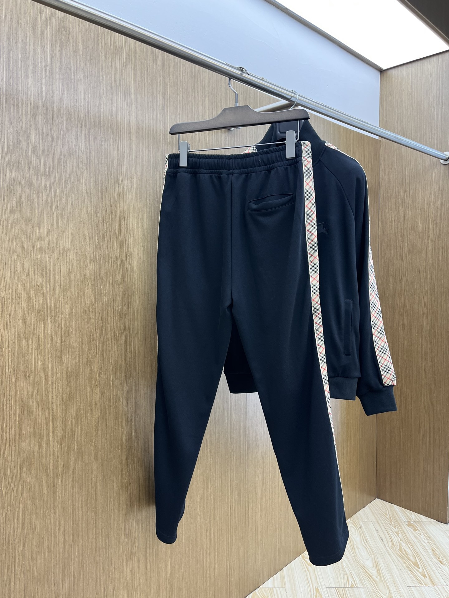 秋冬/套 BBR 🔥官网独家专供 高端独家定制款 秋冬新款专柜同款休闲套装，透气舒适休闲！高级感满满！细