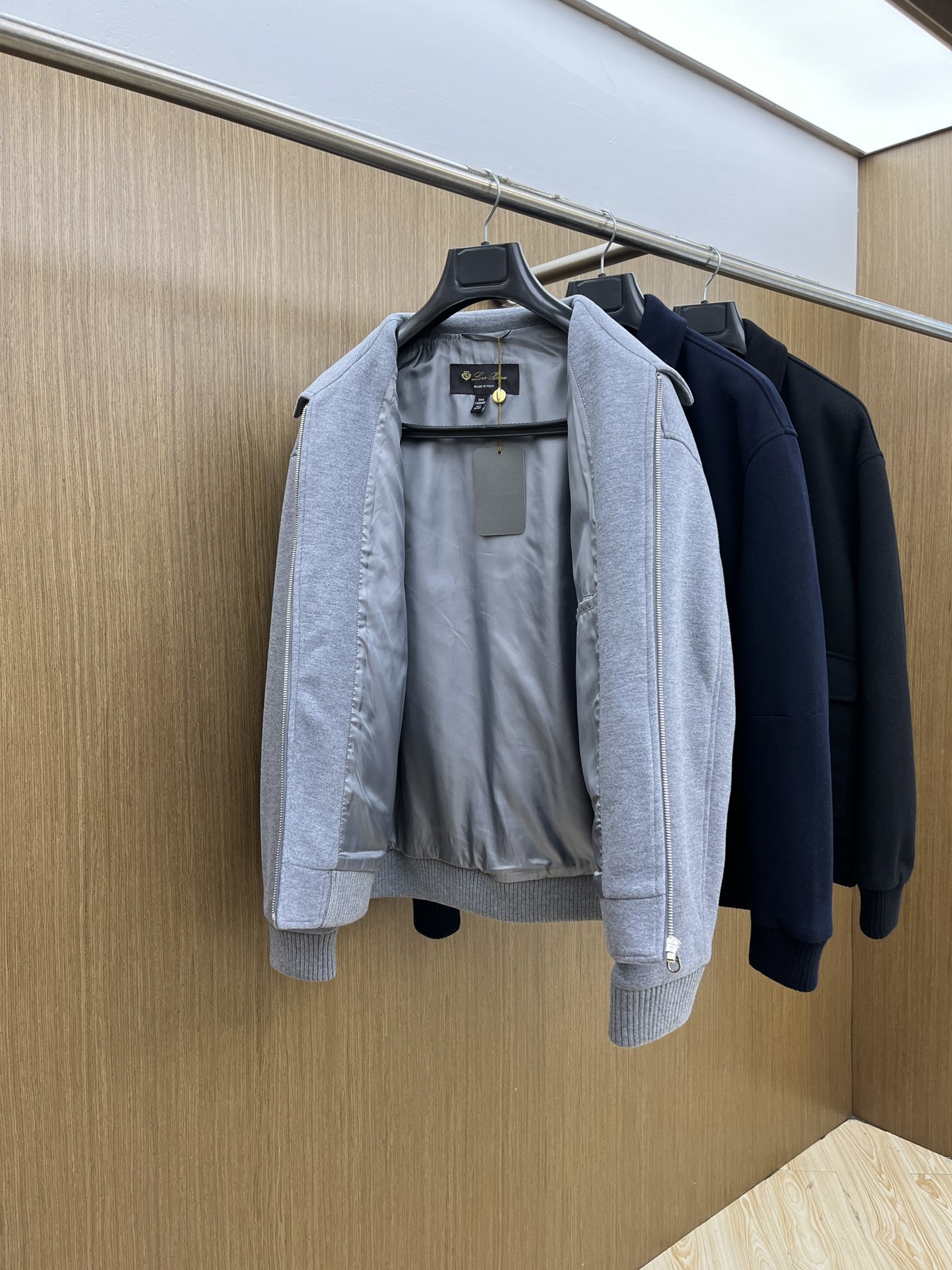 秋冬 lP🆕 🔥🔥ss秋冬新款发布 lP🆕翻领夹克外套，秋季爆款毛呢面料夹克，穿上就是舒适自在又显瘦的存