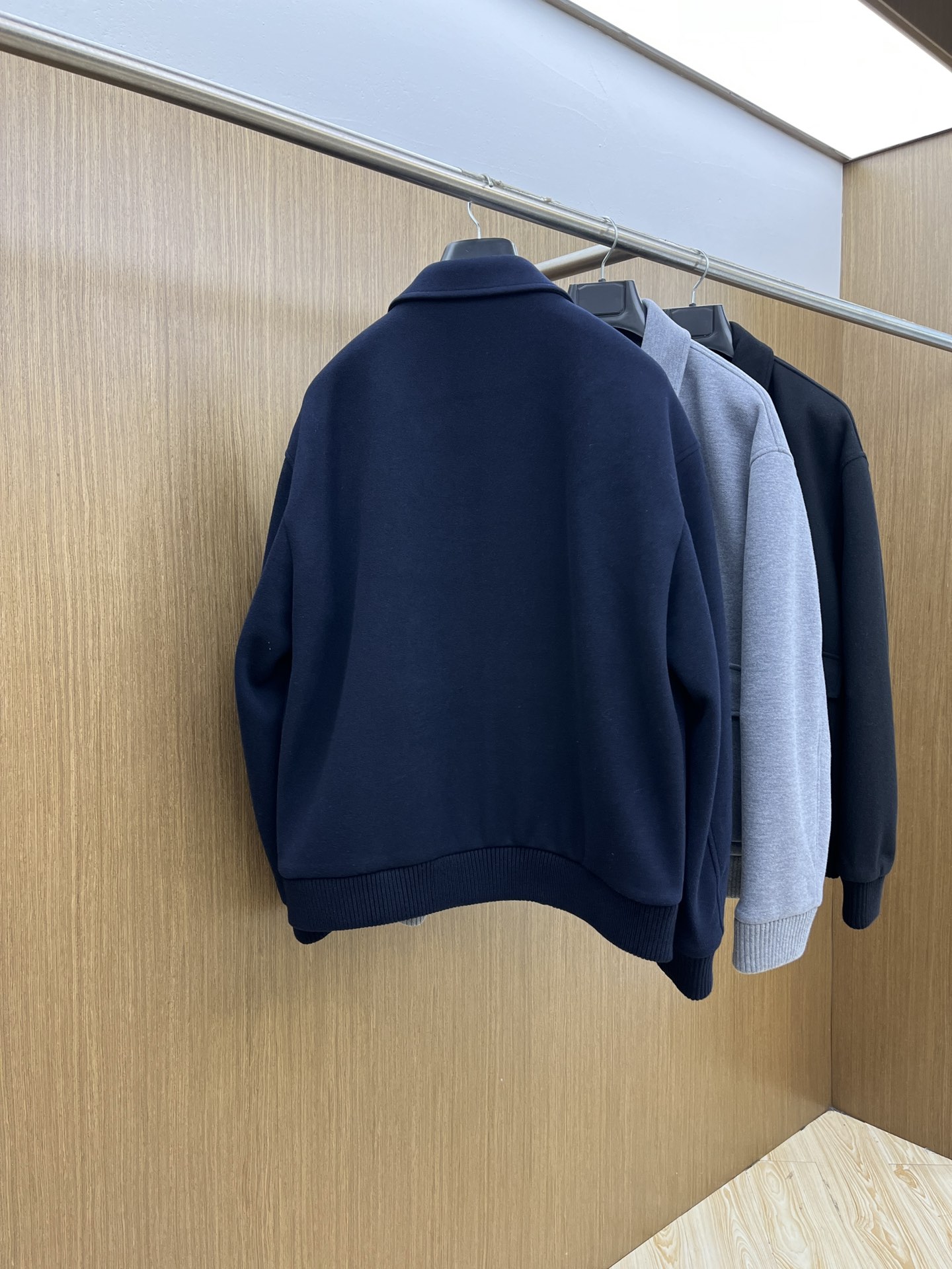 秋冬 lP🆕 🔥🔥ss秋冬新款发布 lP🆕翻领夹克外套，秋季爆款毛呢面料夹克，穿上就是舒适自在又显瘦的存