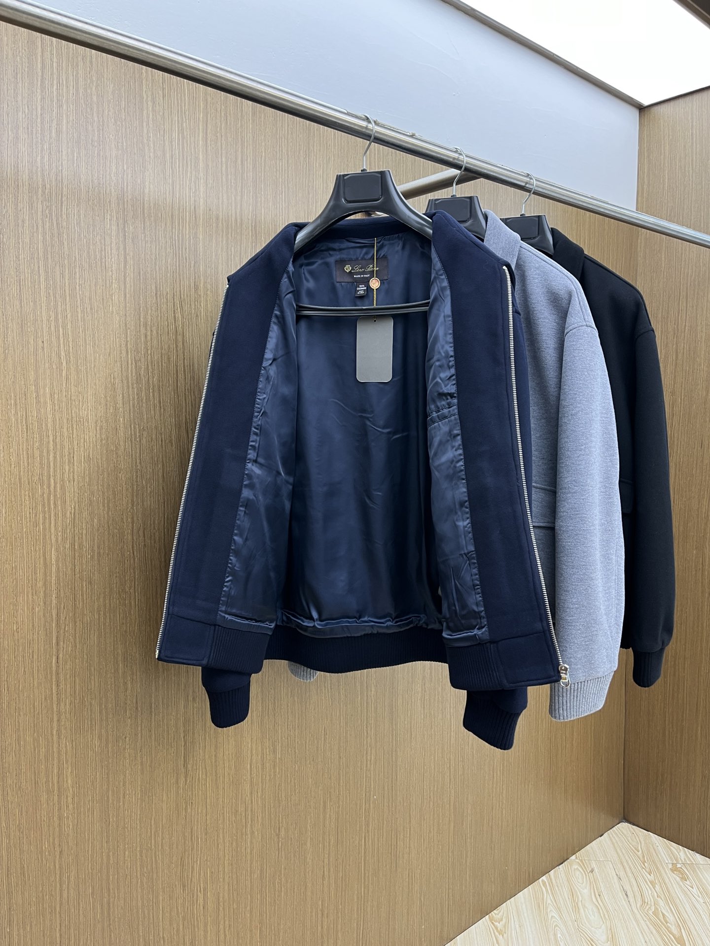 秋冬 lP🆕 🔥🔥ss秋冬新款发布 lP🆕翻领夹克外套，秋季爆款毛呢面料夹克，穿上就是舒适自在又显瘦的存