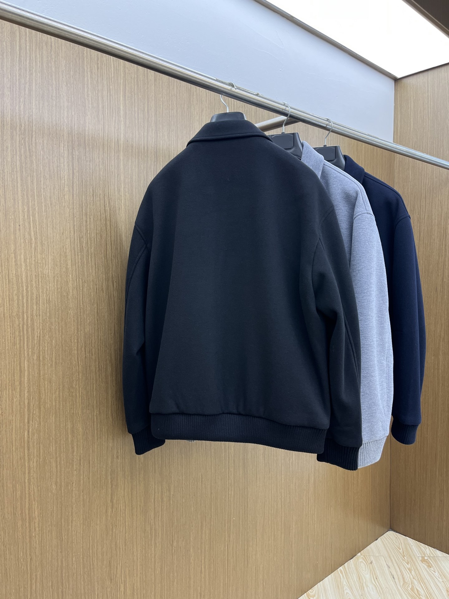 秋冬 lP🆕 🔥🔥ss秋冬新款发布 lP🆕翻领夹克外套，秋季爆款毛呢面料夹克，穿上就是舒适自在又显瘦的存